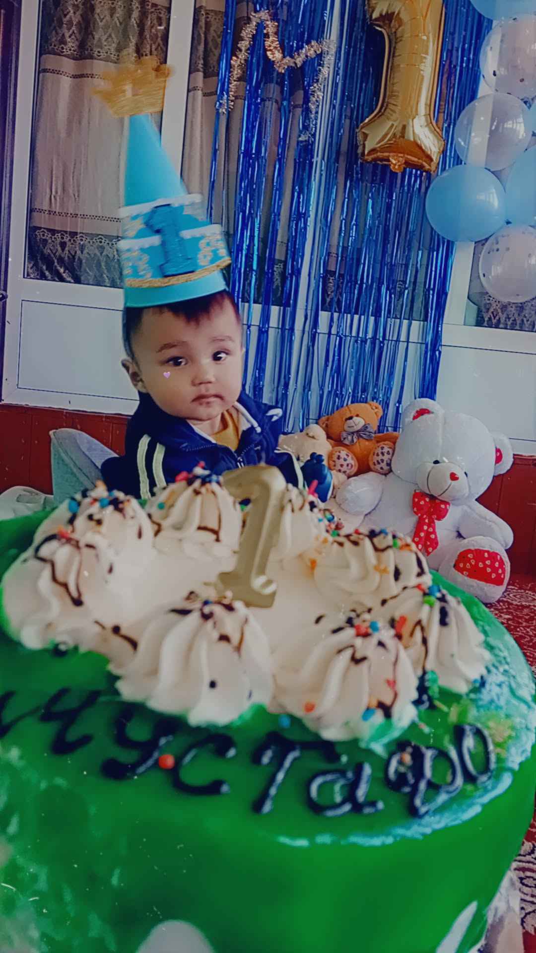 Dekorativ parda - yomg'ir, bayram, foto zona, yangi yil, tug'ilgan kun uchun, 2 * 1 metr
