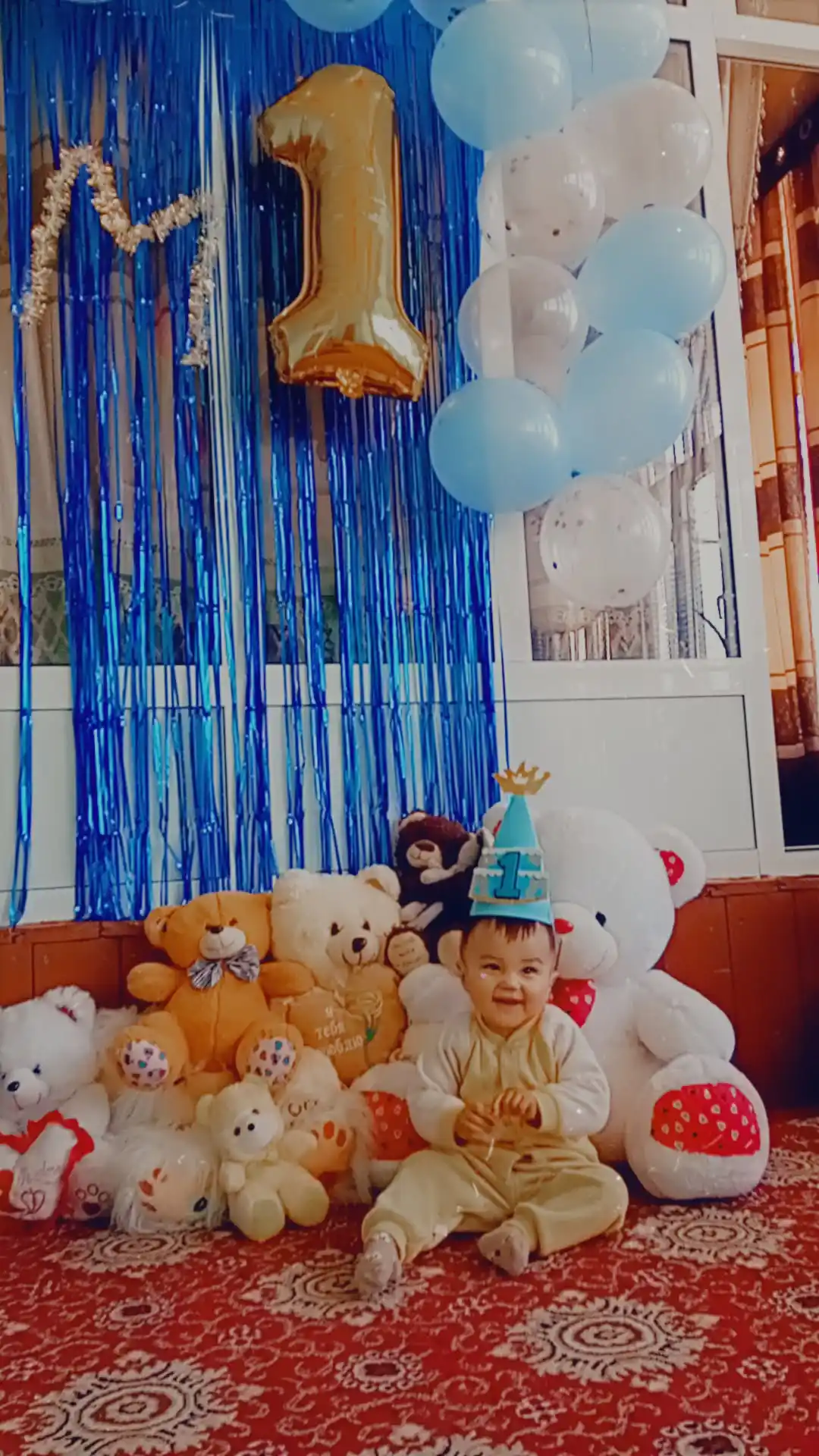 Dekorativ parda - yomg'ir, bayram, foto zona, yangi yil, tug'ilgan kun uchun, 2 * 1 metr