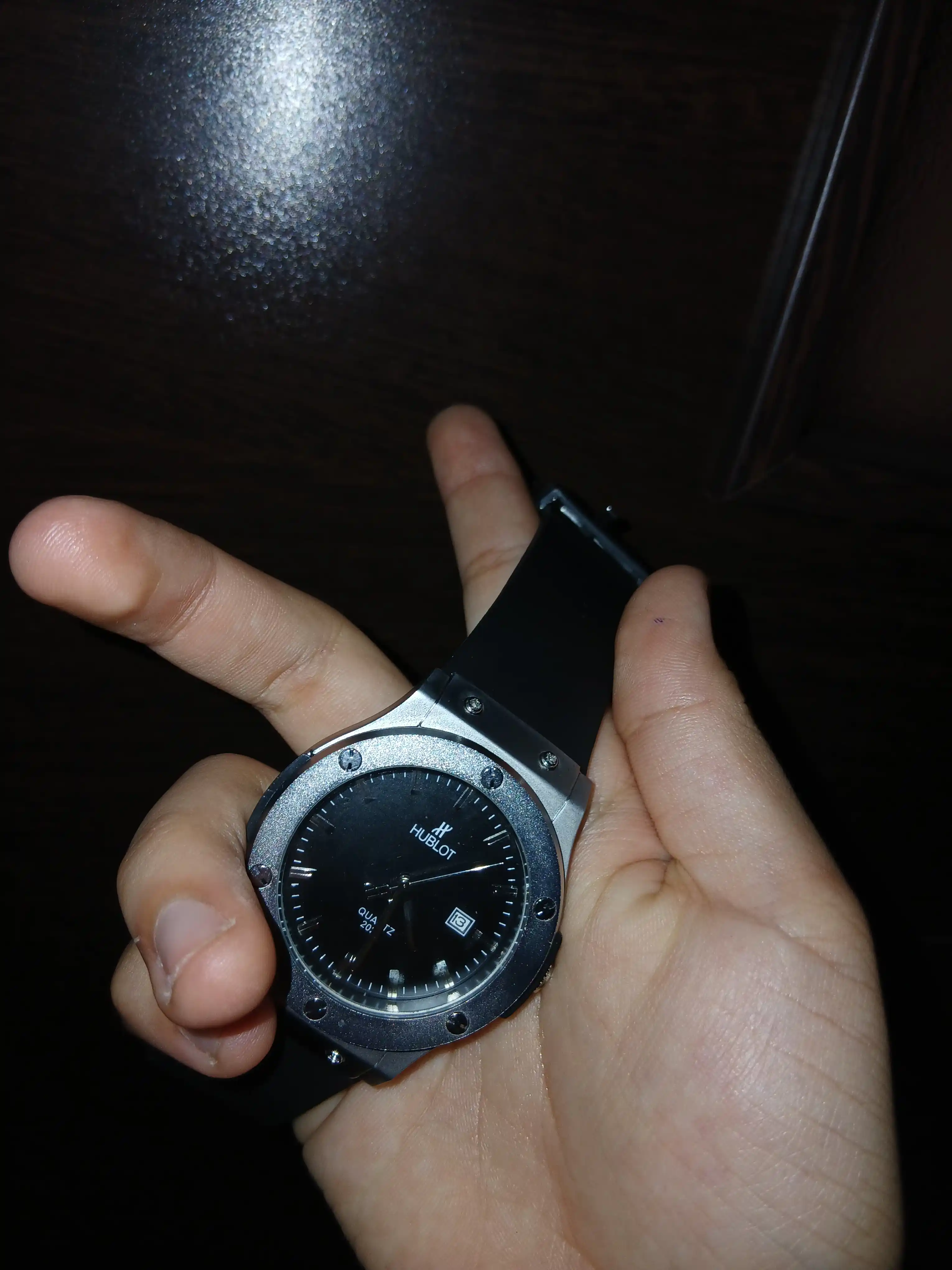 Erkaklar qo'l soati Hublot, har qanday uslubga mos keluvchi universal dizayn, quti bilan