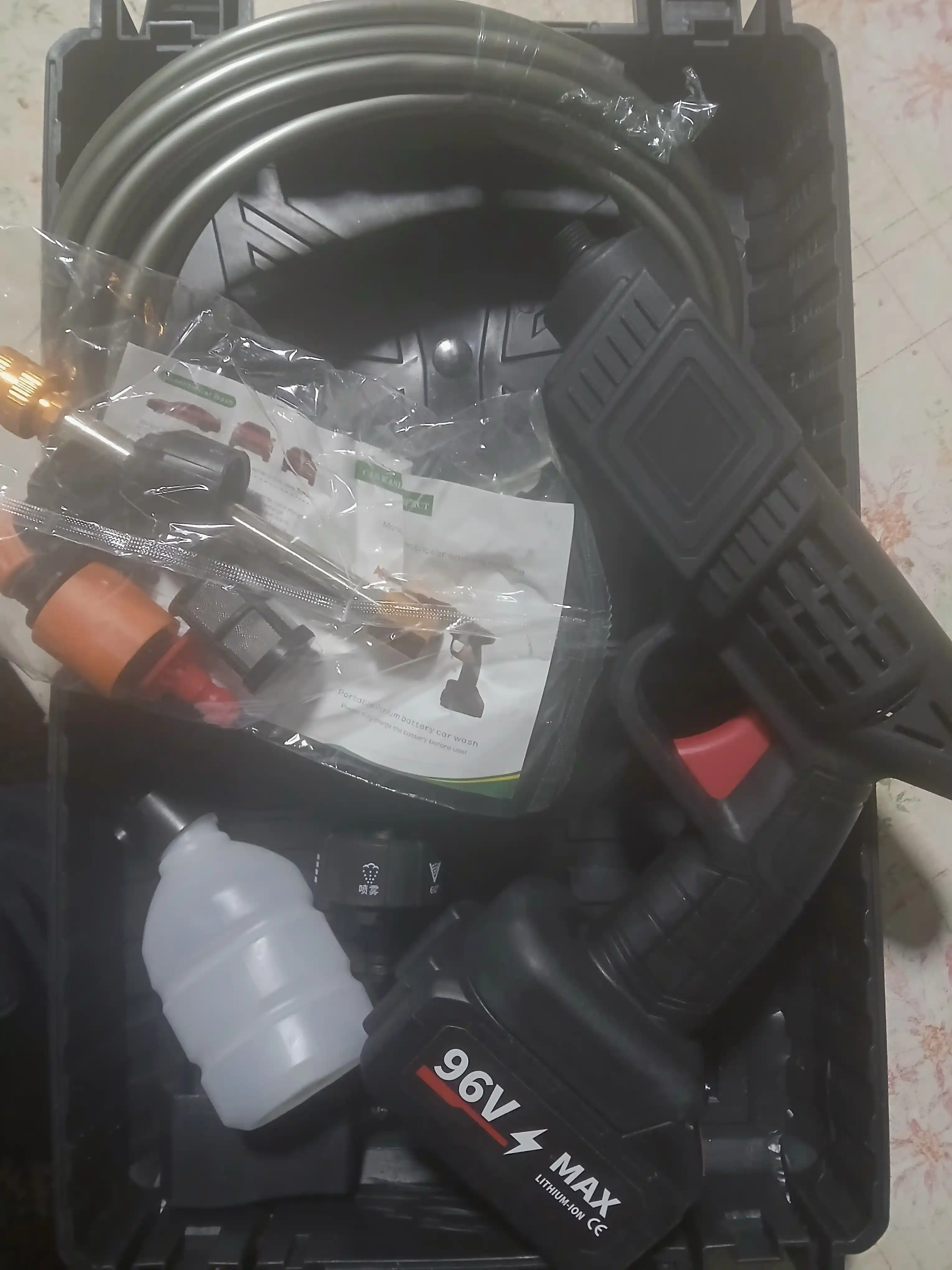 Simsiz mini avtomobil yuvish moslamasi, uy sharoitida