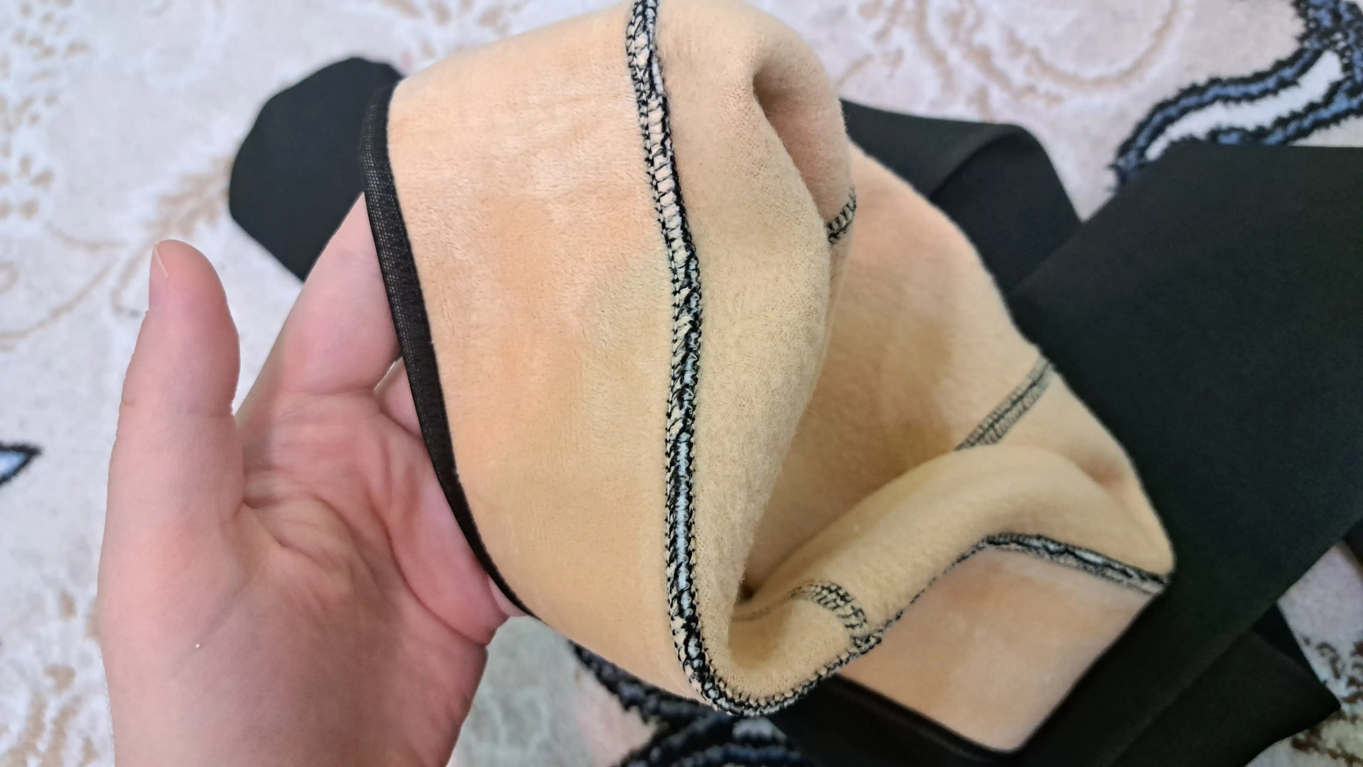 Ayollar uchun qishki kapron kolgotkalar, ikkinchi teri effektiga ega issiq kolgotkalar
