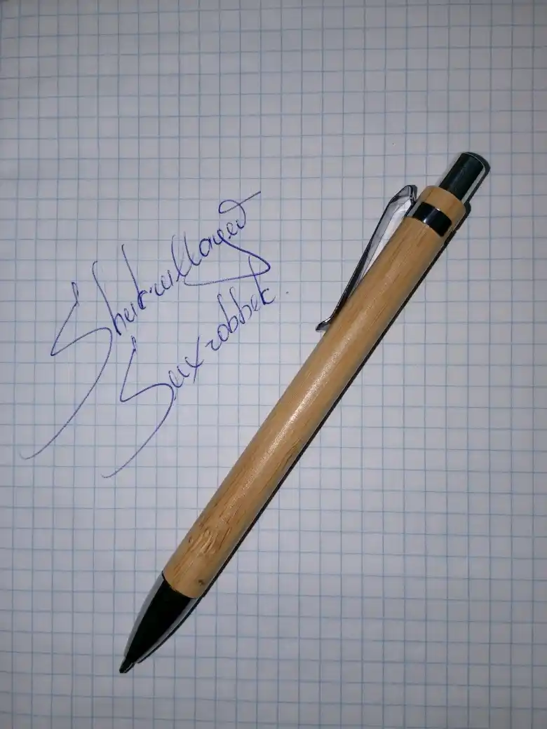 Ruchka sharikli, bambukdan