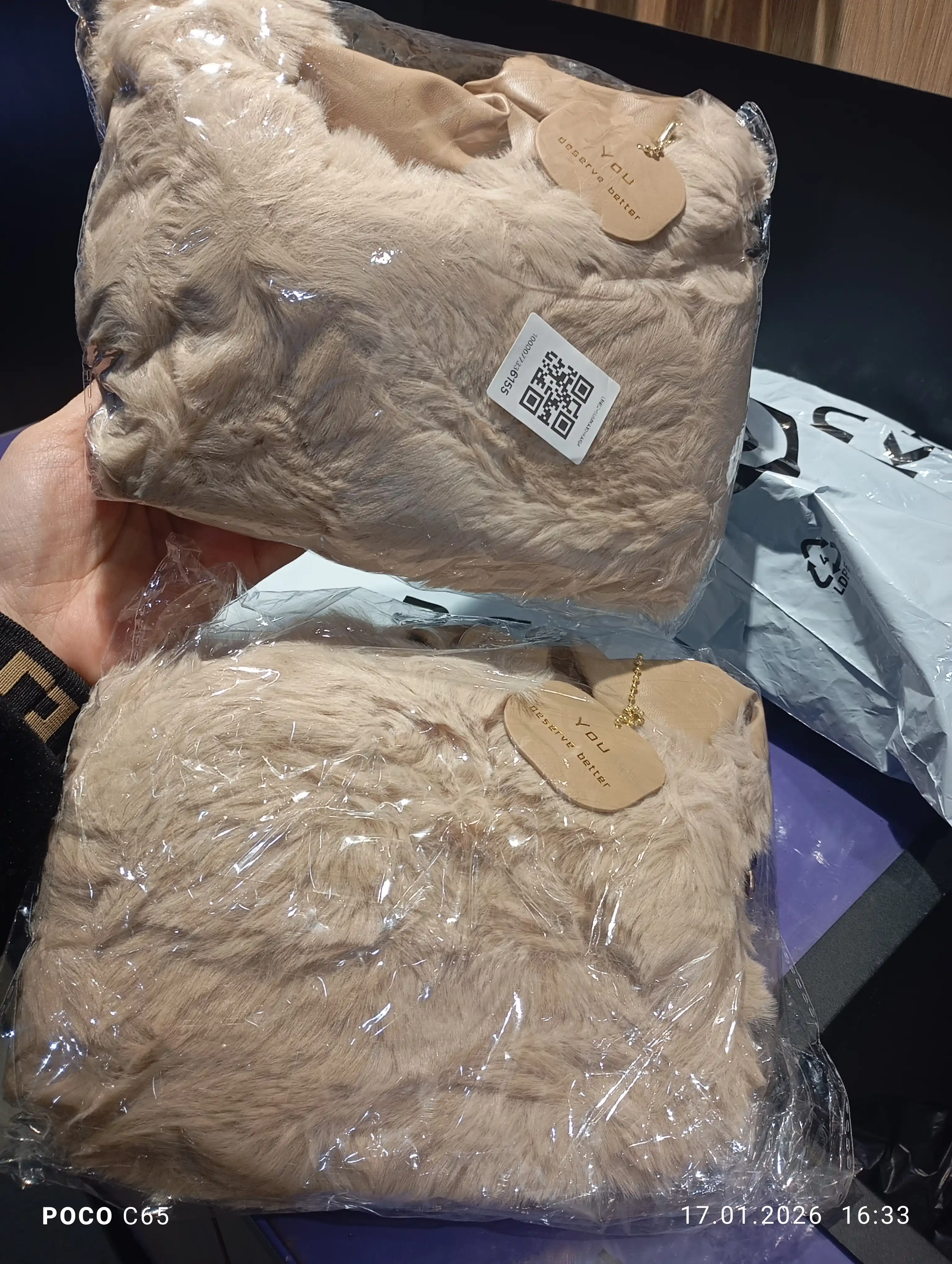Ayollar sumkasi, ayollar sumkalari