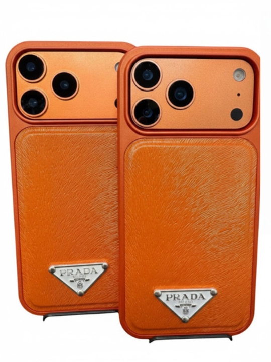 Кожаный чехол для iPhone с логотипом Prada. Элегантный стиль и надежная защита