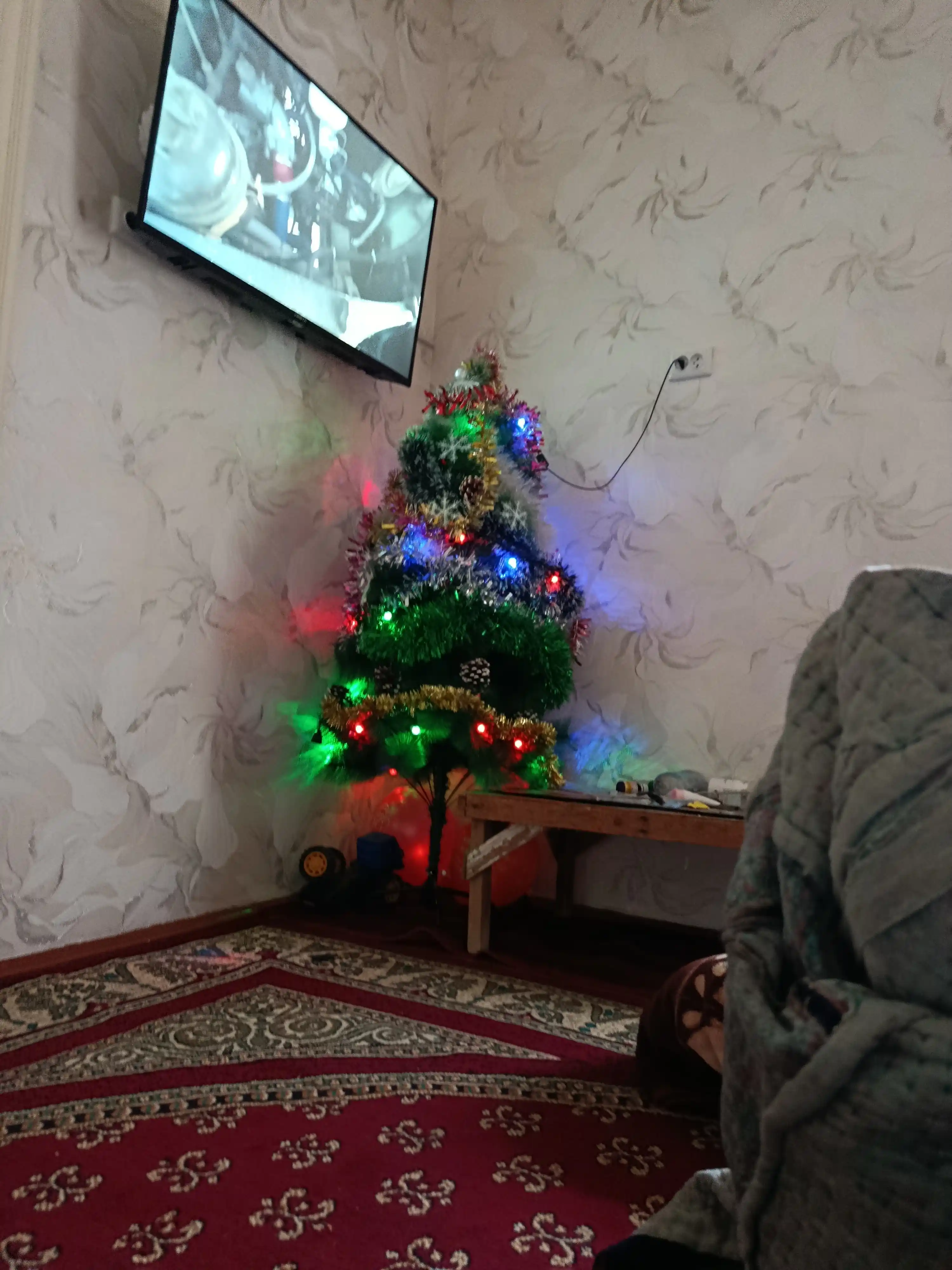 Yangi yil archasi, sun’iy, 60-300 sm, bayramingiz uchun ajoyib bezak