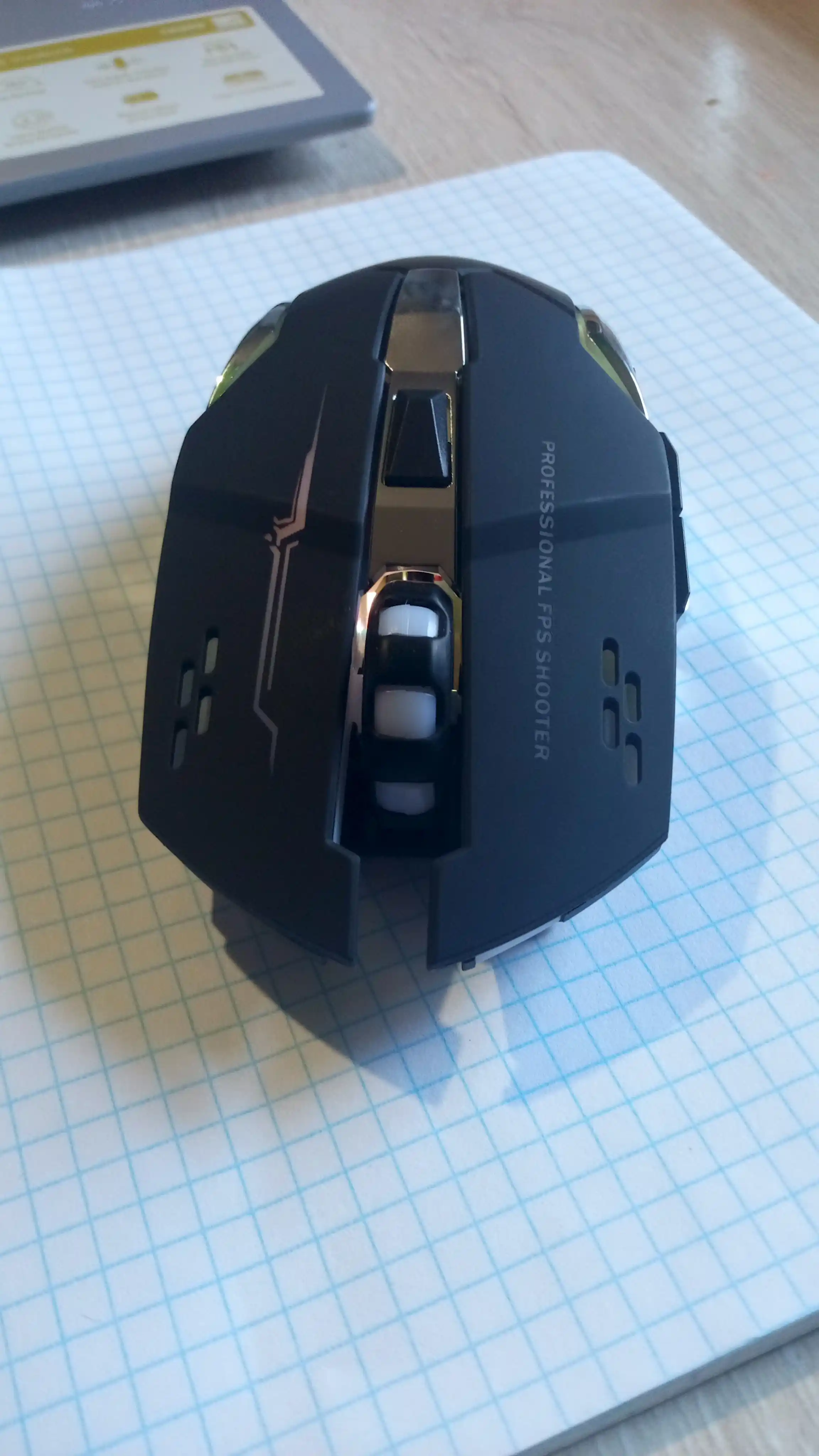 Simsiz kompyuter sichqoni, RGB yoruglik bilan