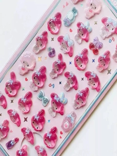 Кораллово-розовый