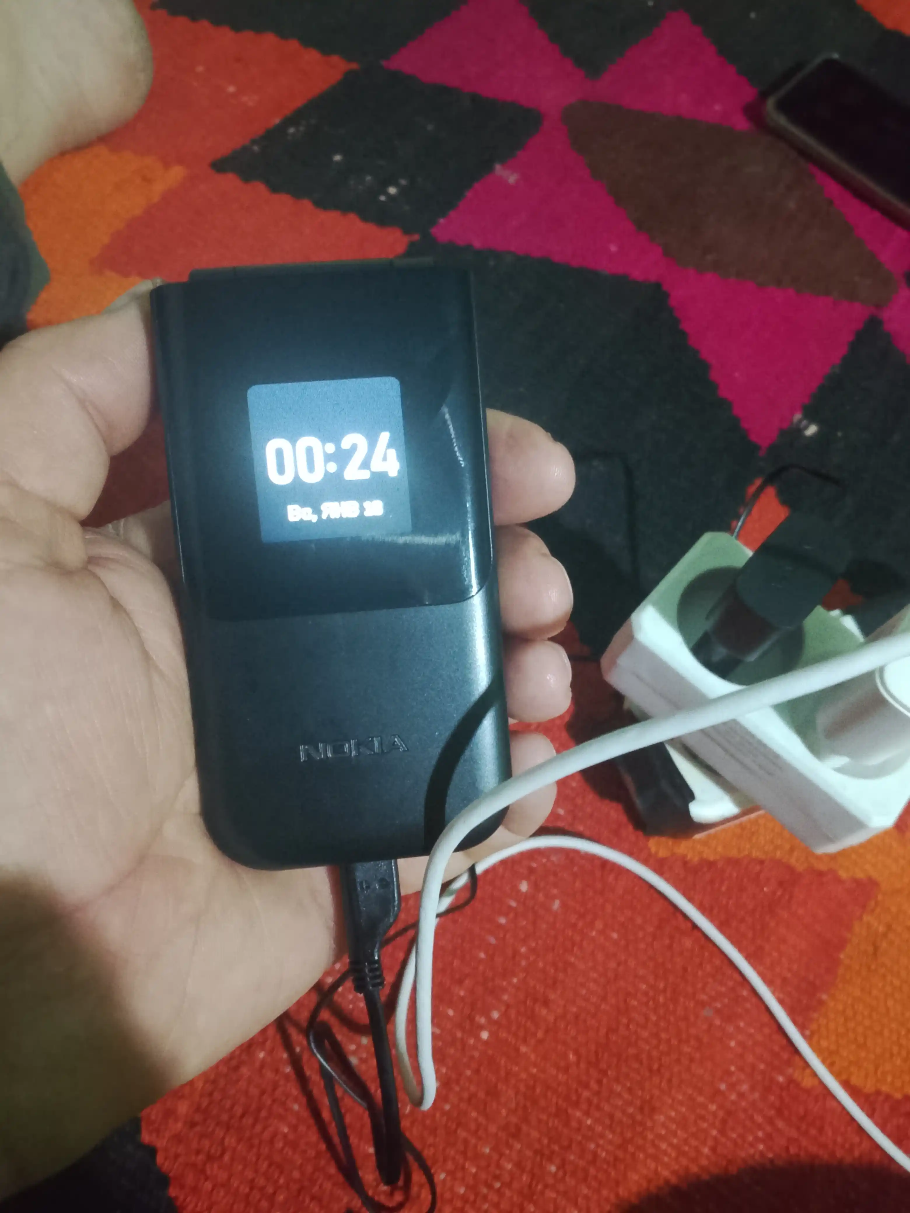 Nokia 2720 Afsonaviy sinalgan legendarniy Brend  endi yana Sotuvda ulgurib qoling 2 ta sim