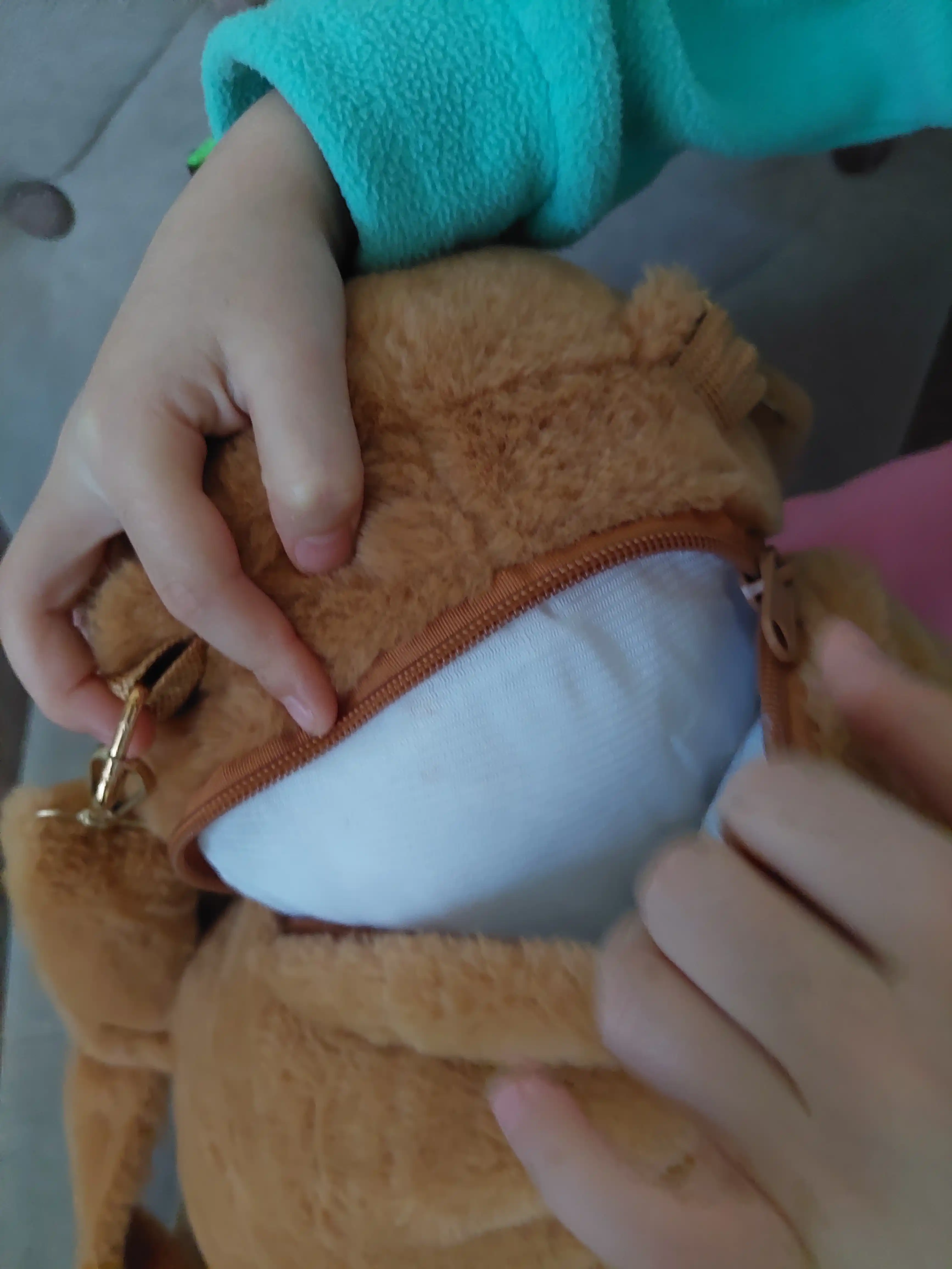 Yumshoq plush kapibara o'yinchoq, 3 tasi 1 da, bolalar uchun sumkasi