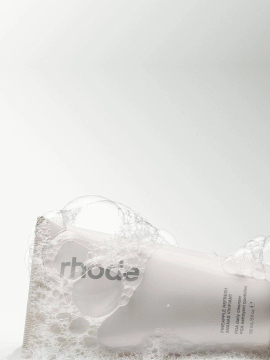 Rhode Pineapple Refreshing Gel — Yuzni yangilovchi ananasli yuvish geli