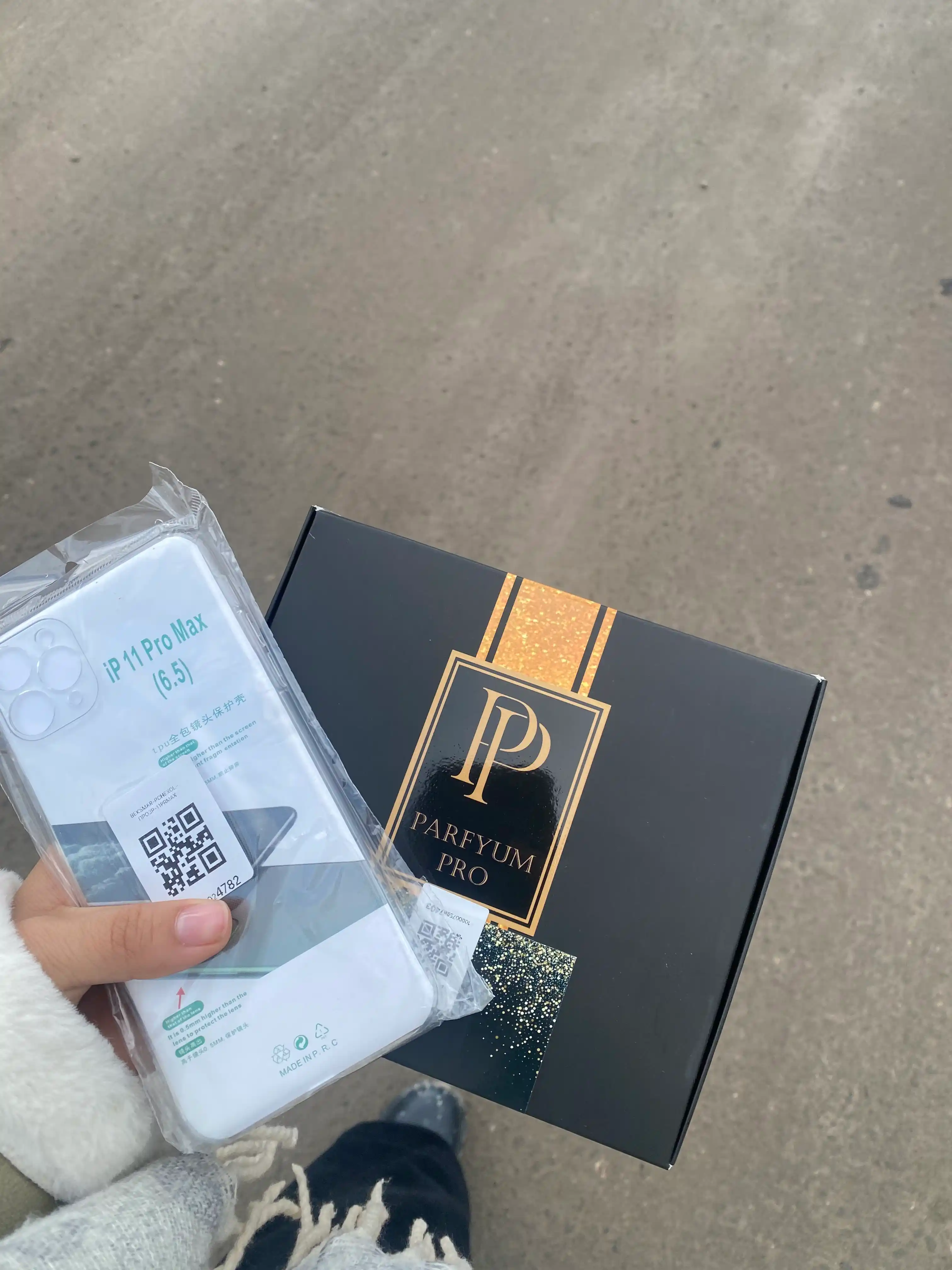 Ayollar uchun atir, parfyumlangan suvi Tom Ford Lost cherry, Tom ford, Lost cherry duxi
