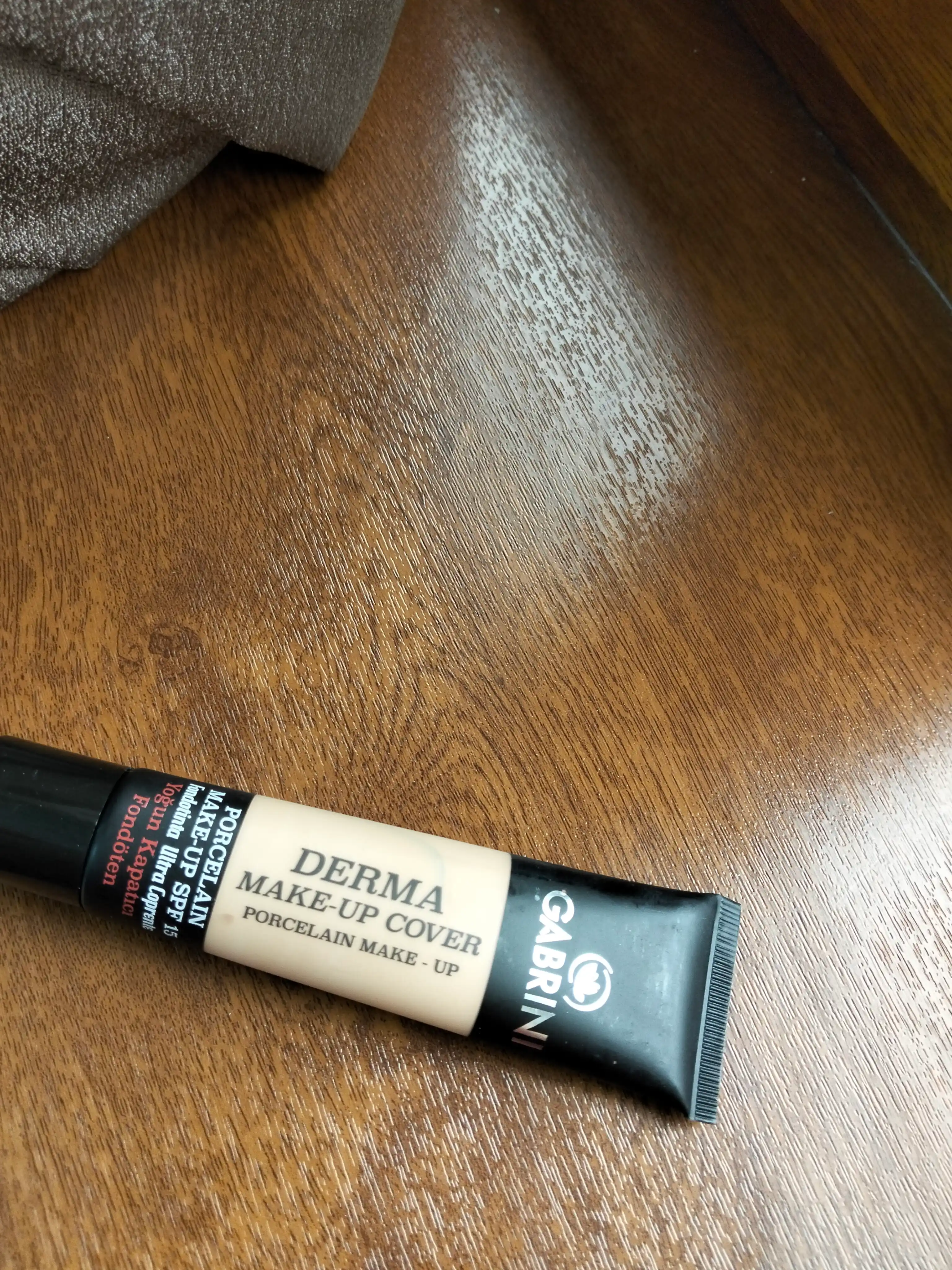 Matlovchi Gabrini Drema tonal krem, makiyaj ostiga most keluvchi, tonal krem SPF 15, 40 ml