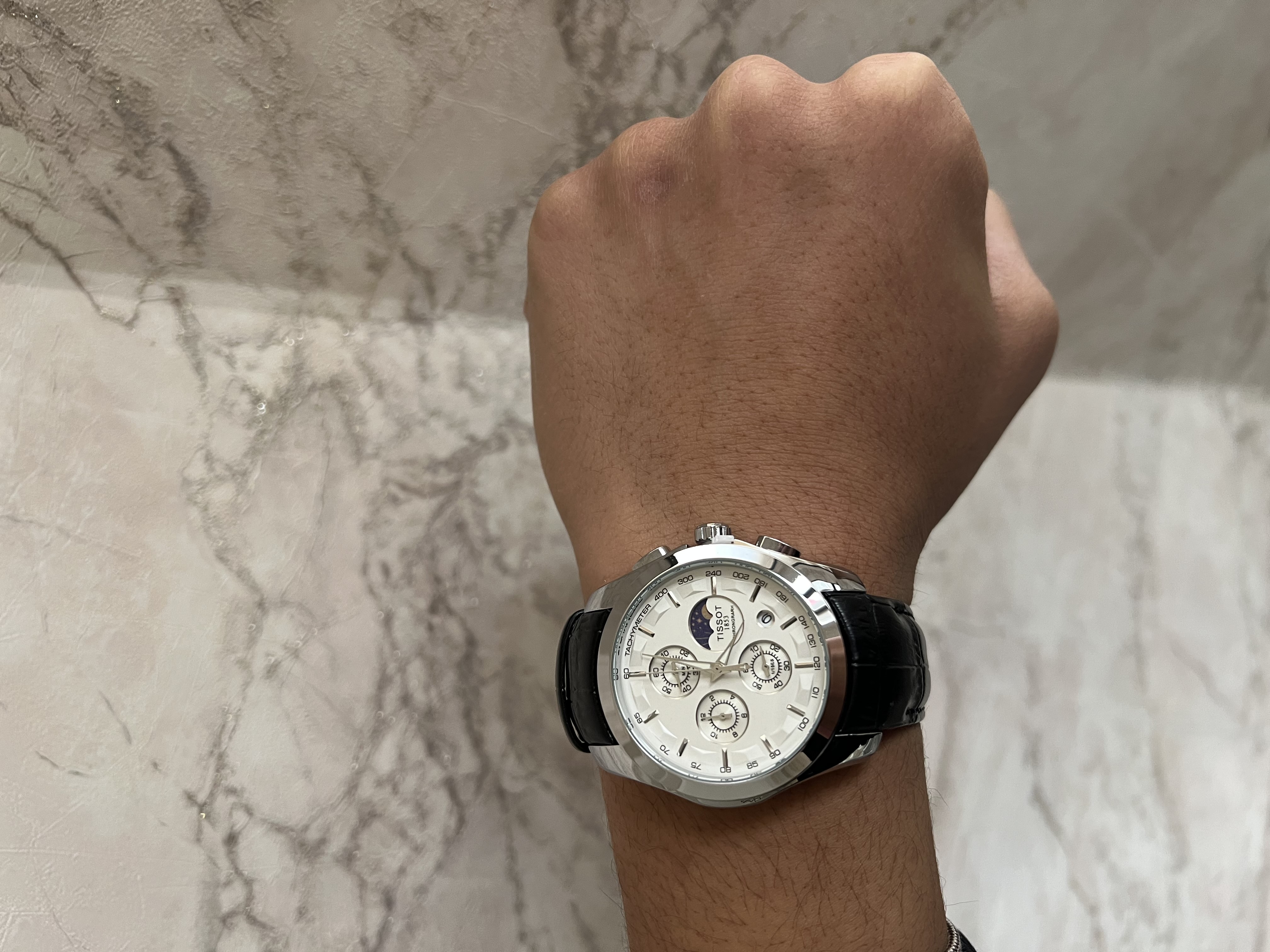 Erkaklar uchun qol soati, Tissot Day - date 2,suv o'tkazmaydigan, zanglamaydigan po'latdan
