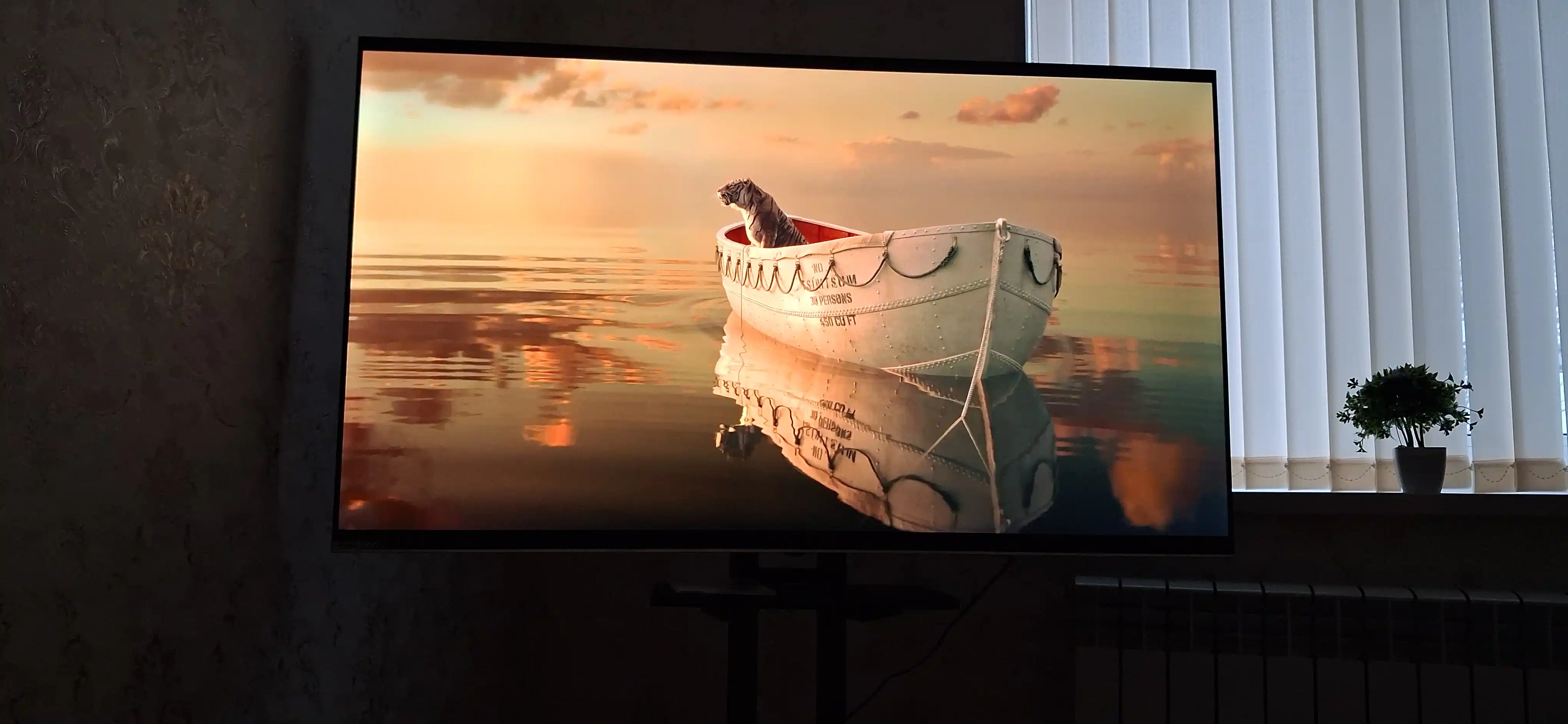 Смарт телевизор Avalon 43", 55",50, 65" QLED MQA800 4K Ultra HD