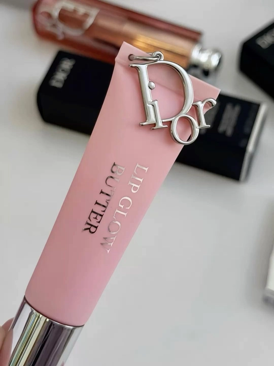 Blesk Dior Lip Glow Butter lab uchun balzam-moy, 10 ml