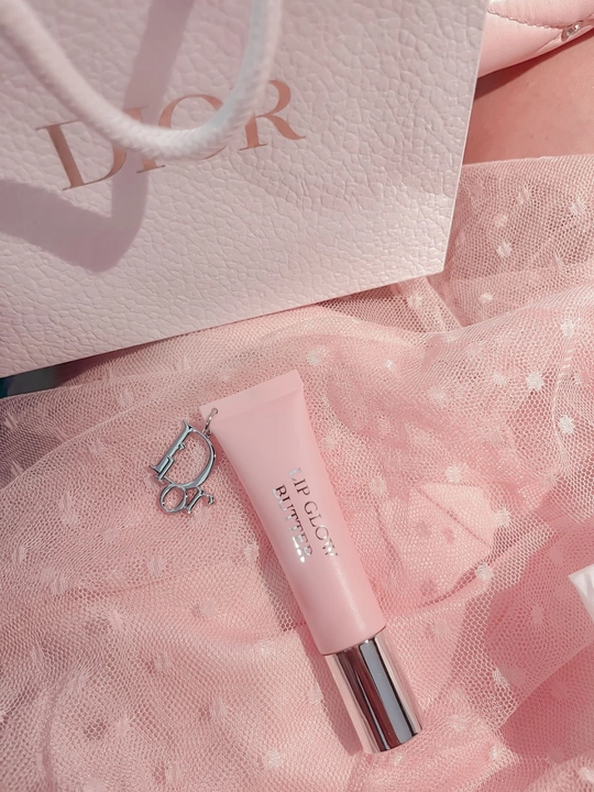 Blesk Dior Lip Glow Butter lab uchun balzam-moy, 10 ml