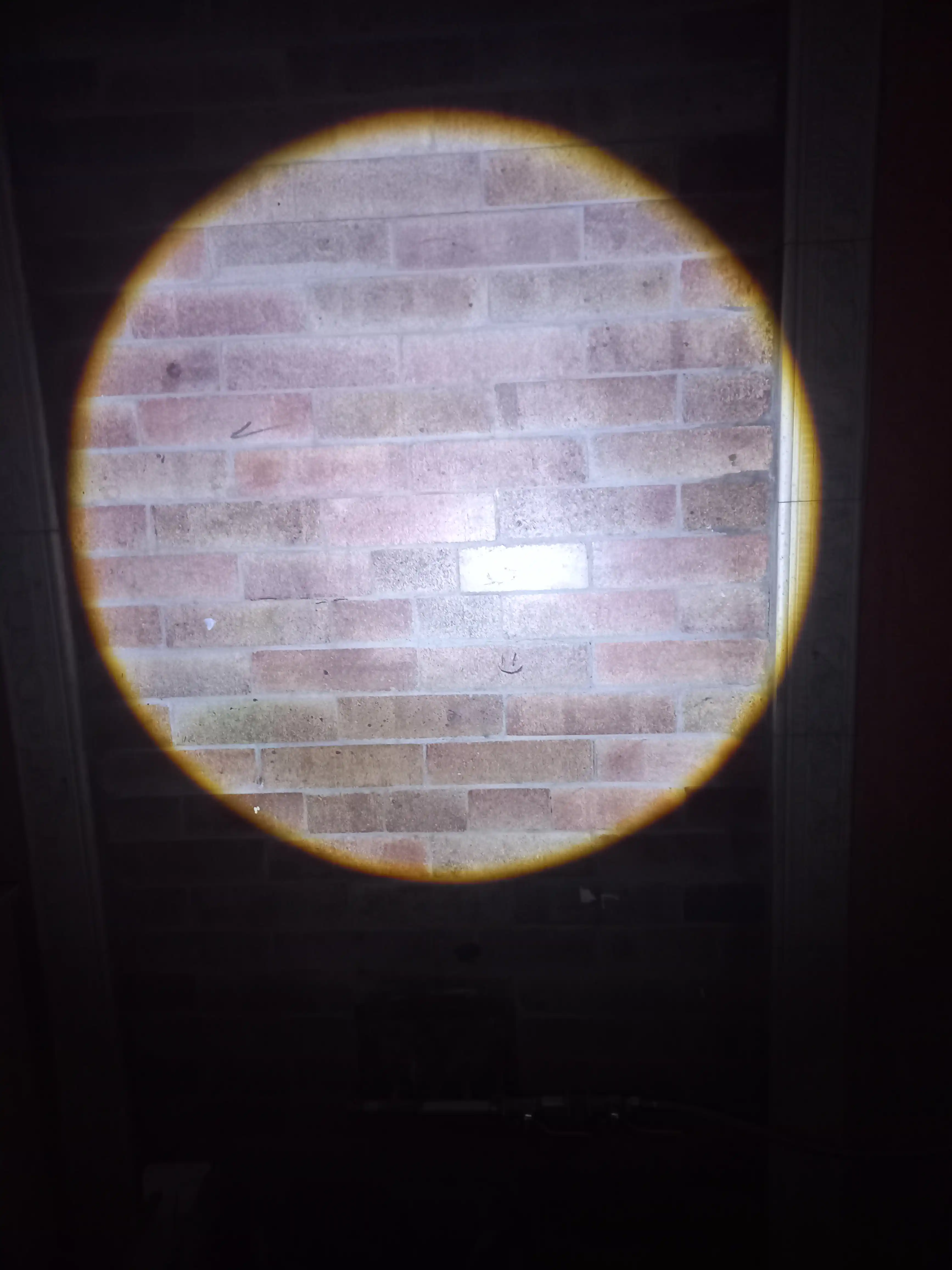 Mini LED fonar BX-P12 — suvga chidamli, taktik, sayohat va baliq ovlash uchun mos