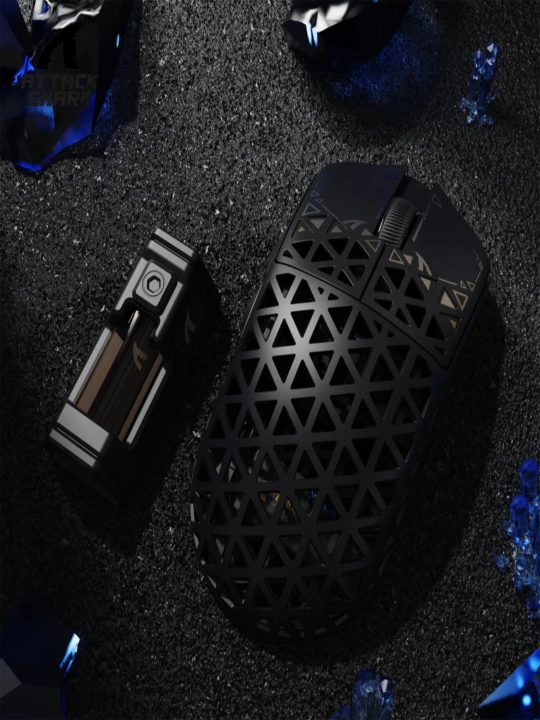 Игровая мышь ATTACK SHARK R5 Ultra Carbon Fiber Wireless 8K PAW3950MAX