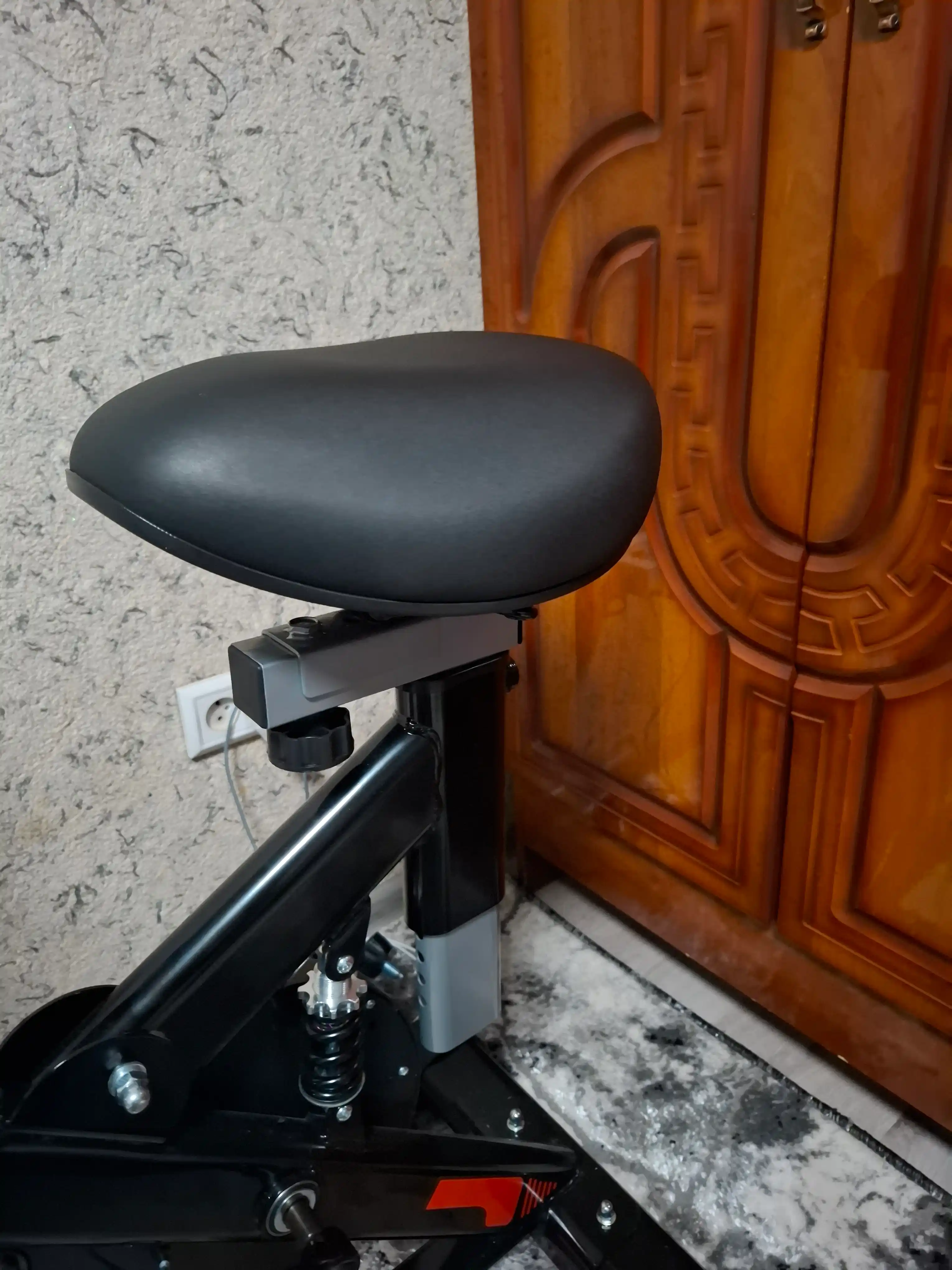 Elektr velosiped va skuter egari