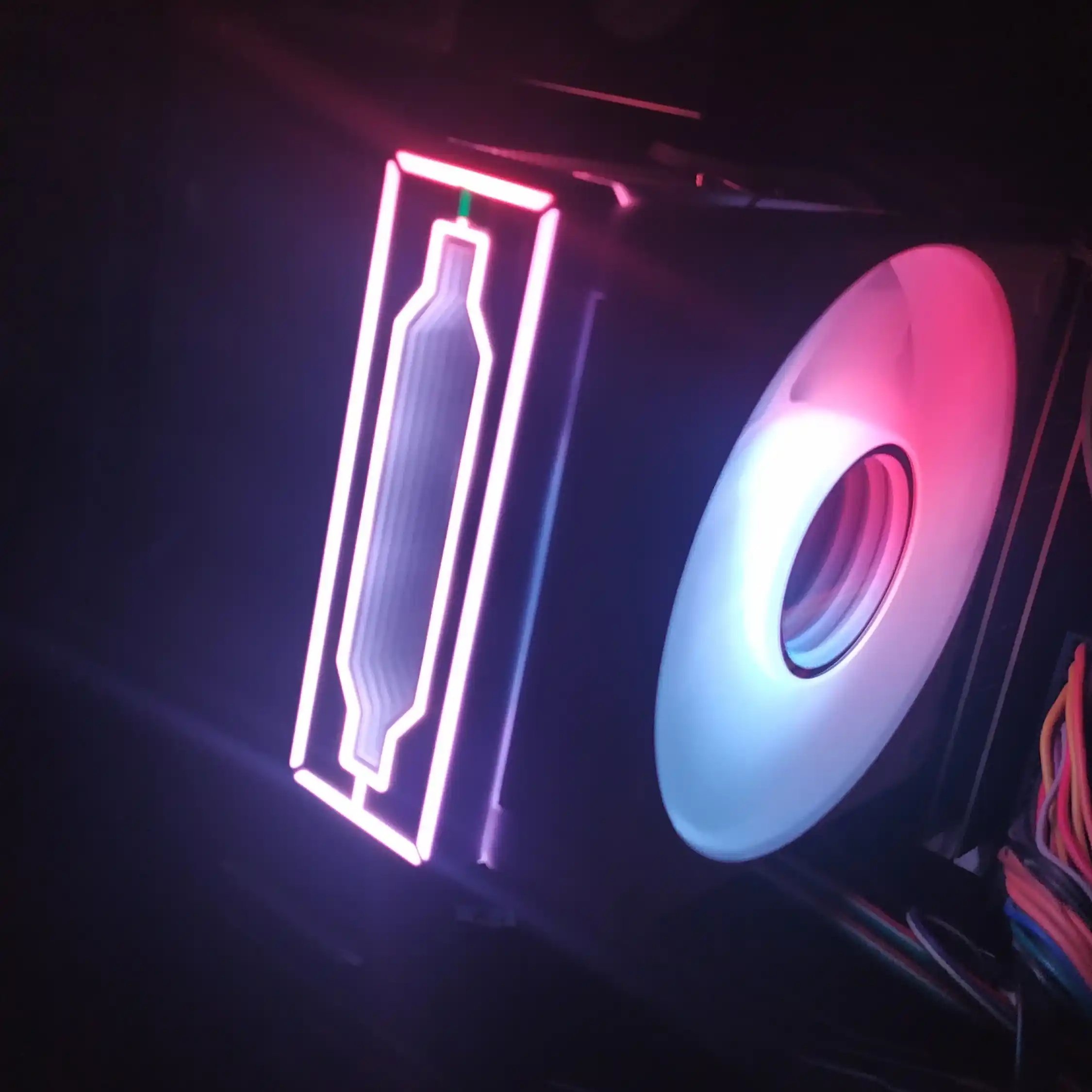 LOVINCOOL LC-X120 RGB protsessor sovutgichi (120 mm)