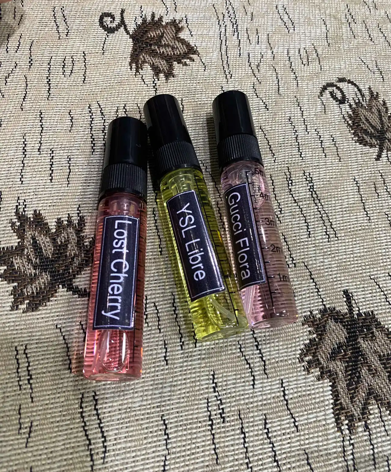 Ayollar uchun atir Lost Cherry Tom Ford, YSL Libre, Gucci Flora 3 ayollar ifori
