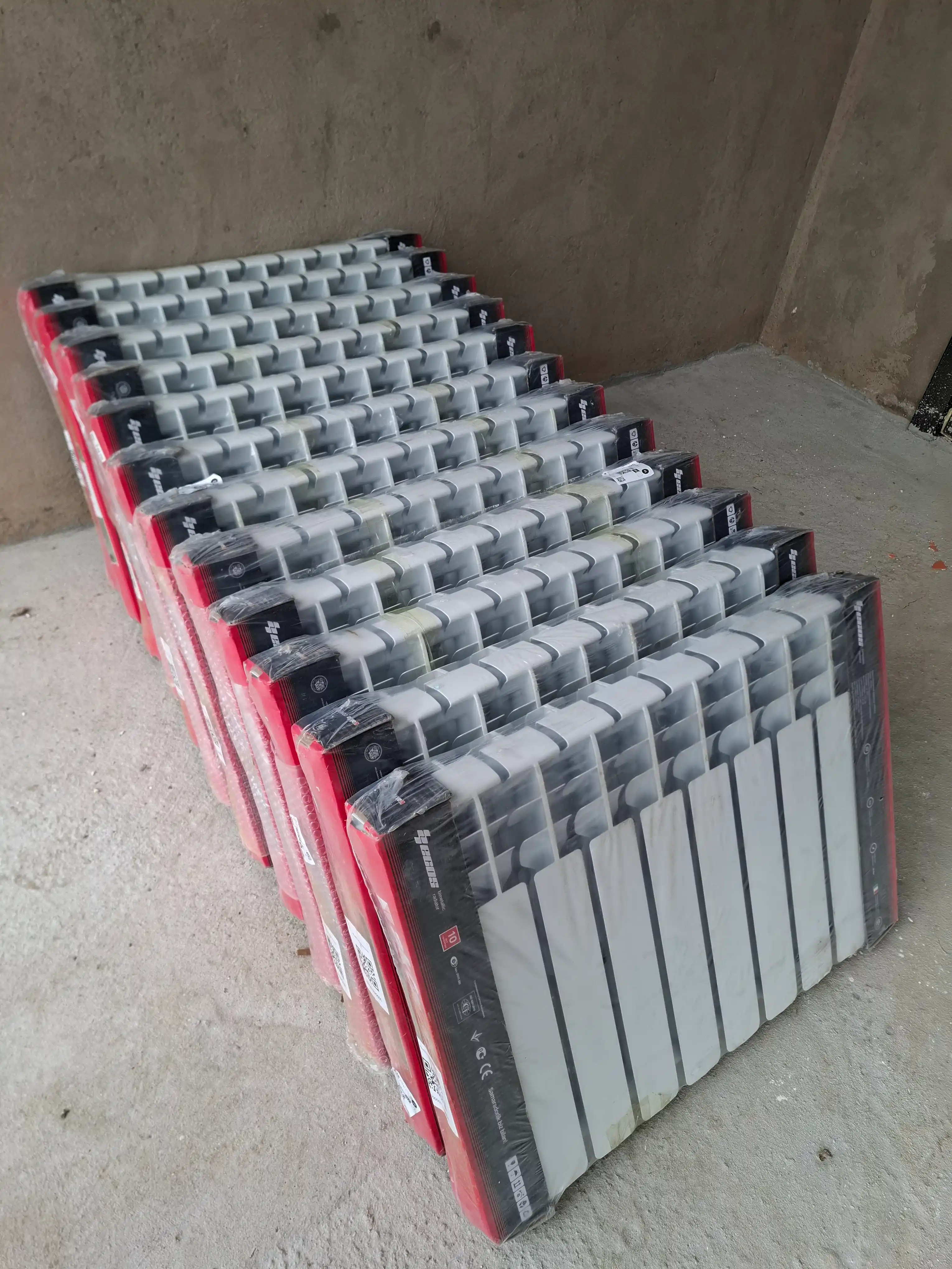 Radiator AKFA Bimetall va Alumin, isitgich, balandligi 560 mm