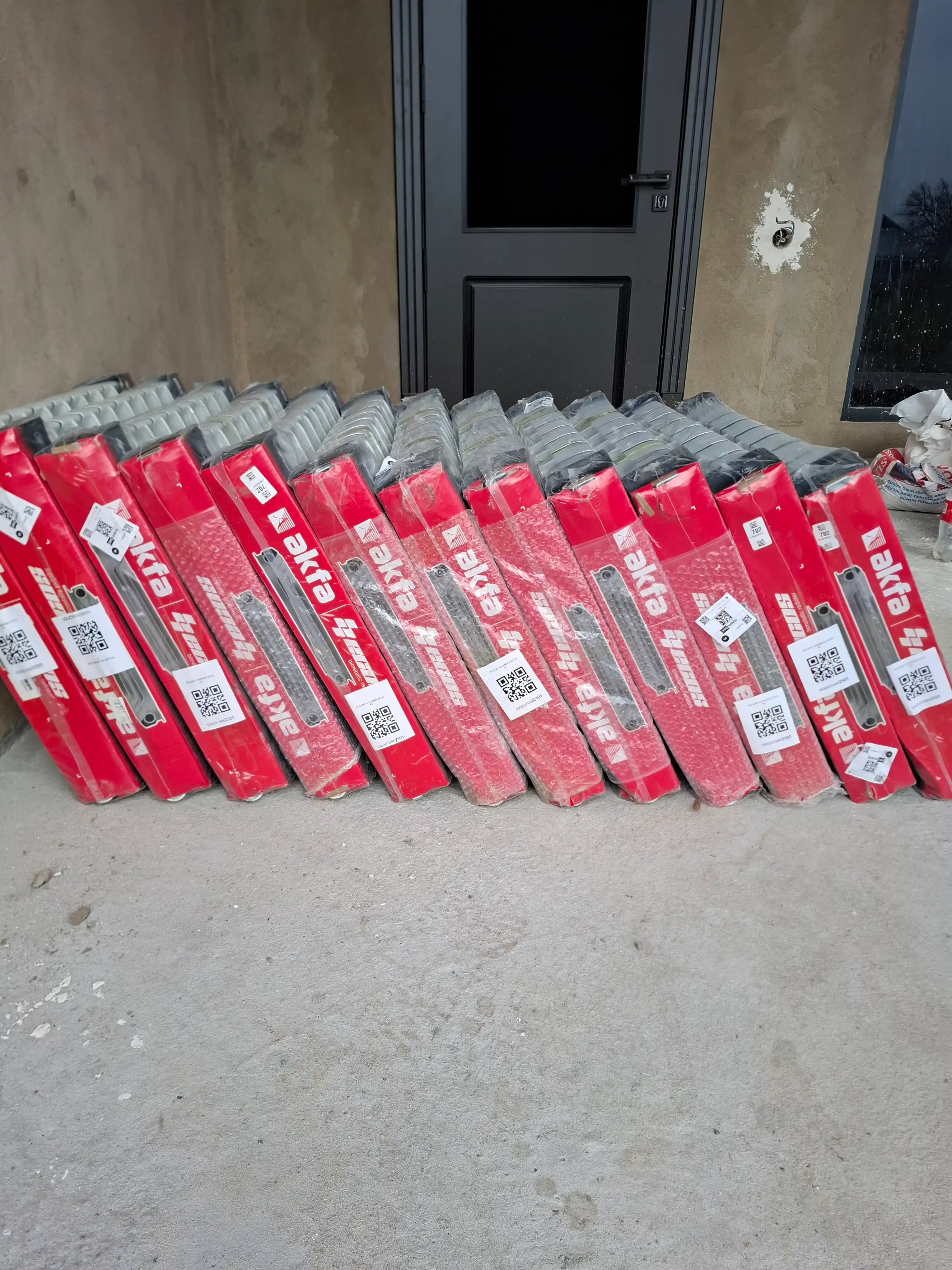 Radiator AKFA Bimetall va Alumin, isitgich, balandligi 560 mm