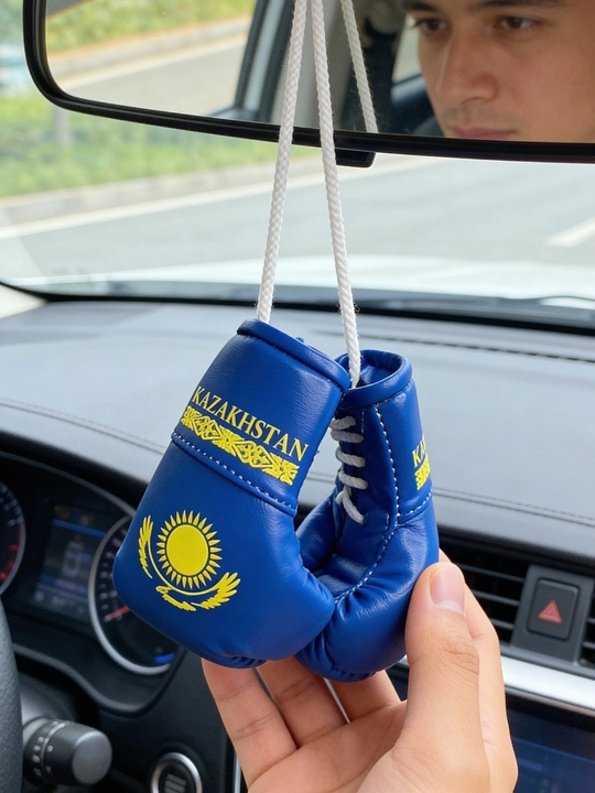 Брелок обвес, подвеска, боксерские перчатки для авто - 