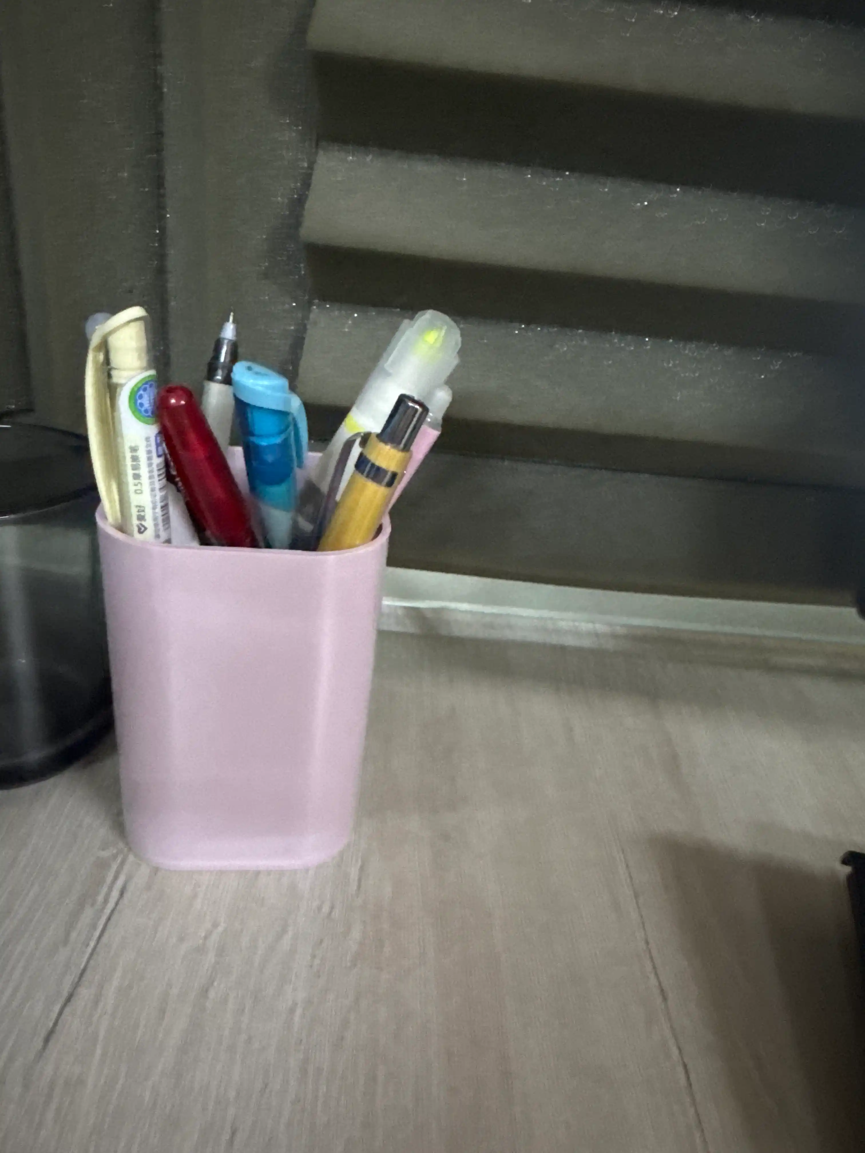 Стакан для письменных принадлежностей NEWtone Pastel ПионSN077235