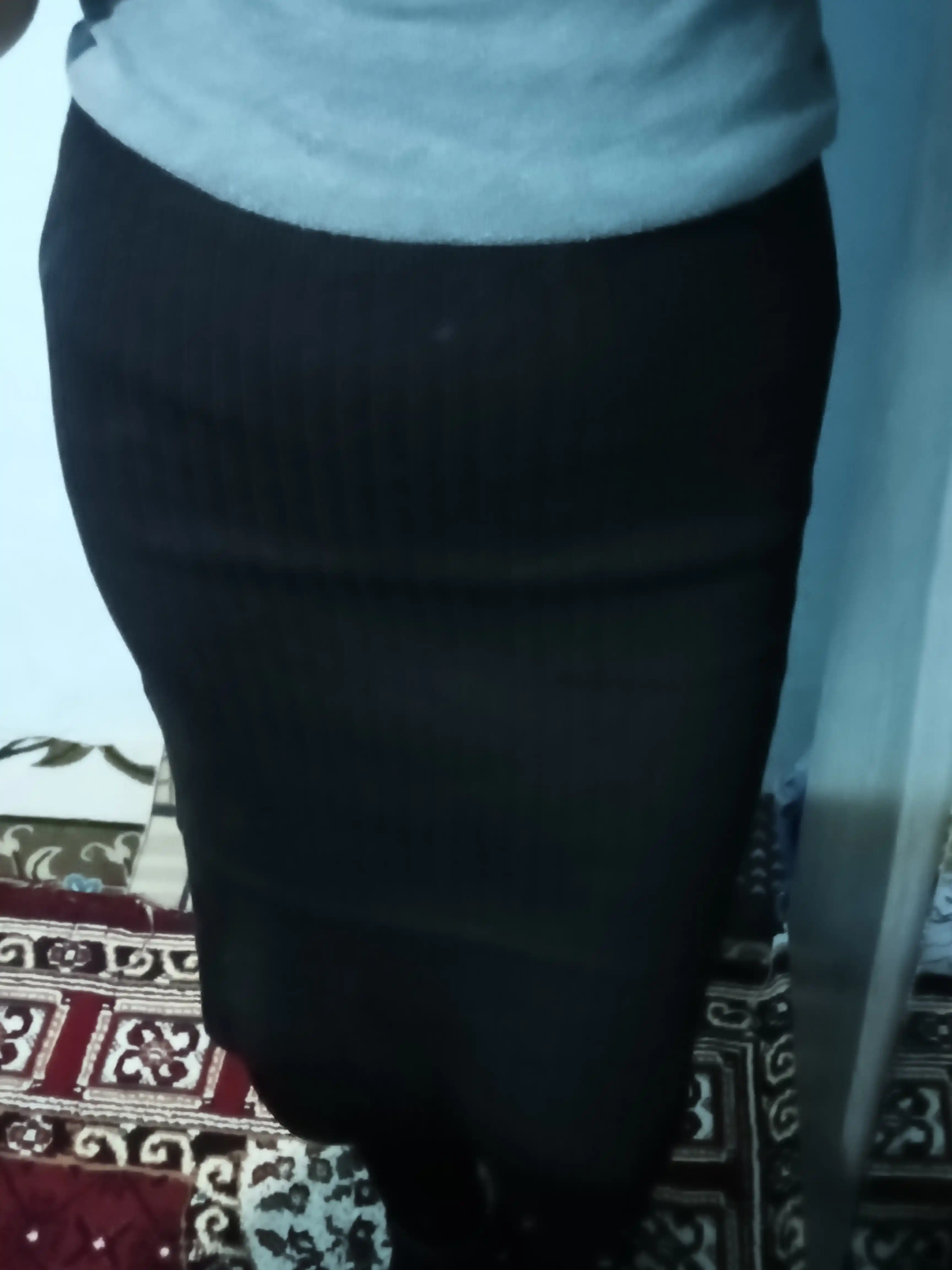Ayollar uchun to‘qima midiva uzun yubka – qulay, elegant va har kunga mos zamonaviy stil