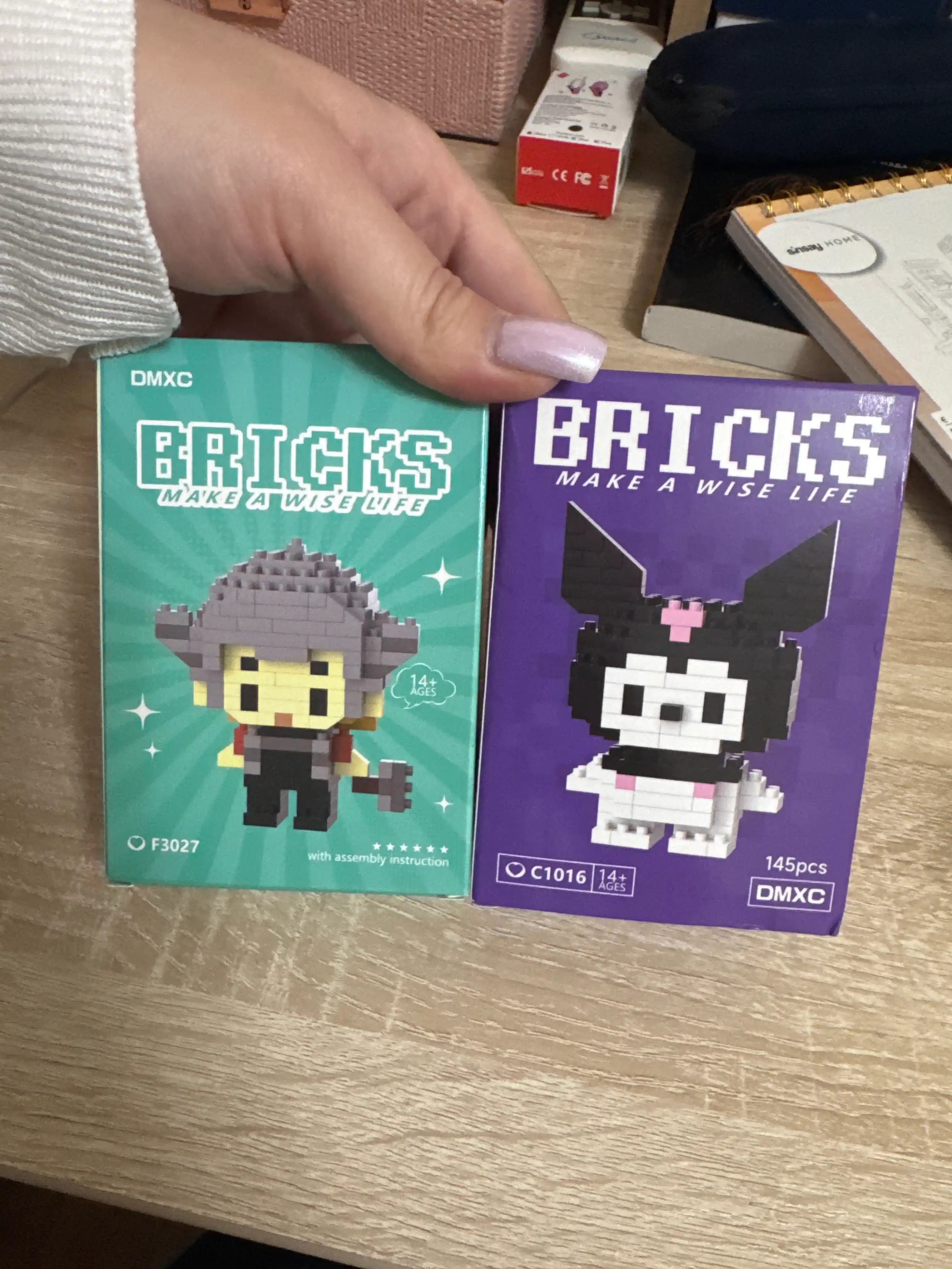 Mini konstruktor 3D Bricks: Disney, Mario va Spanch Bob qahramonlarining figuralari bilan