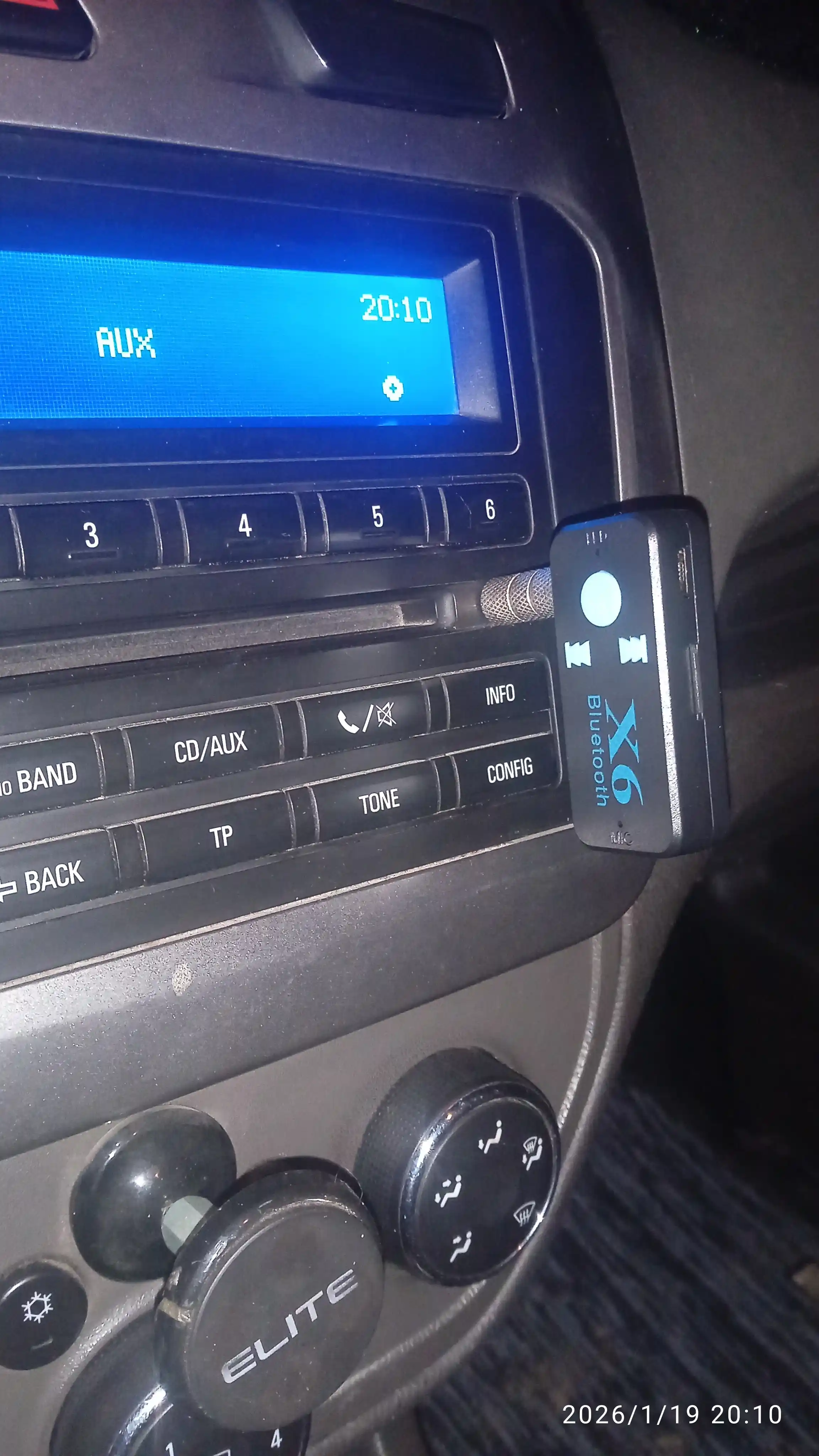 AUX адаптер в автомобиль, X6 Bluetooth 3.5 мм, для прослушивания музыки и разговоров по телефону