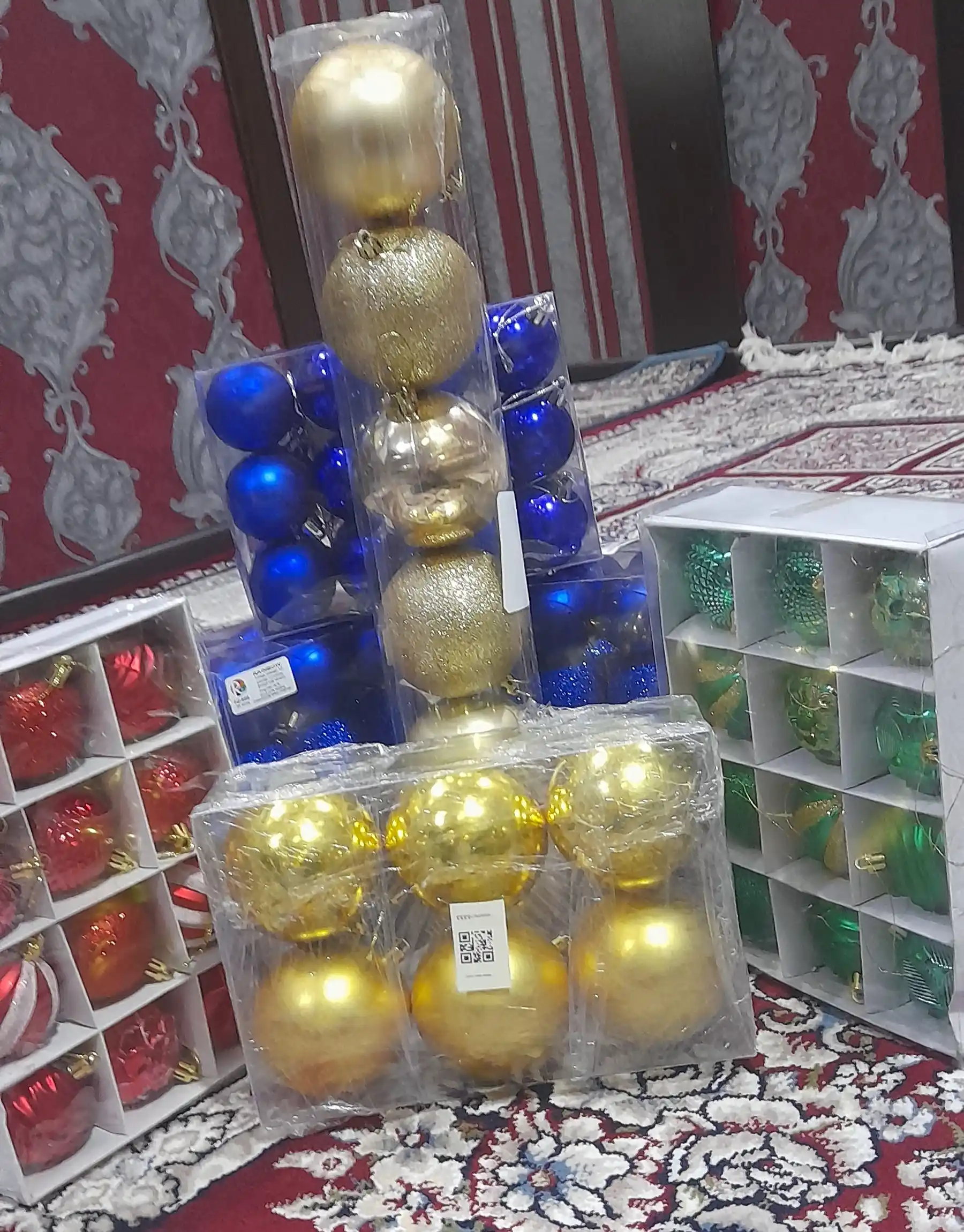 Набор новогодних игрушек, 12 штук