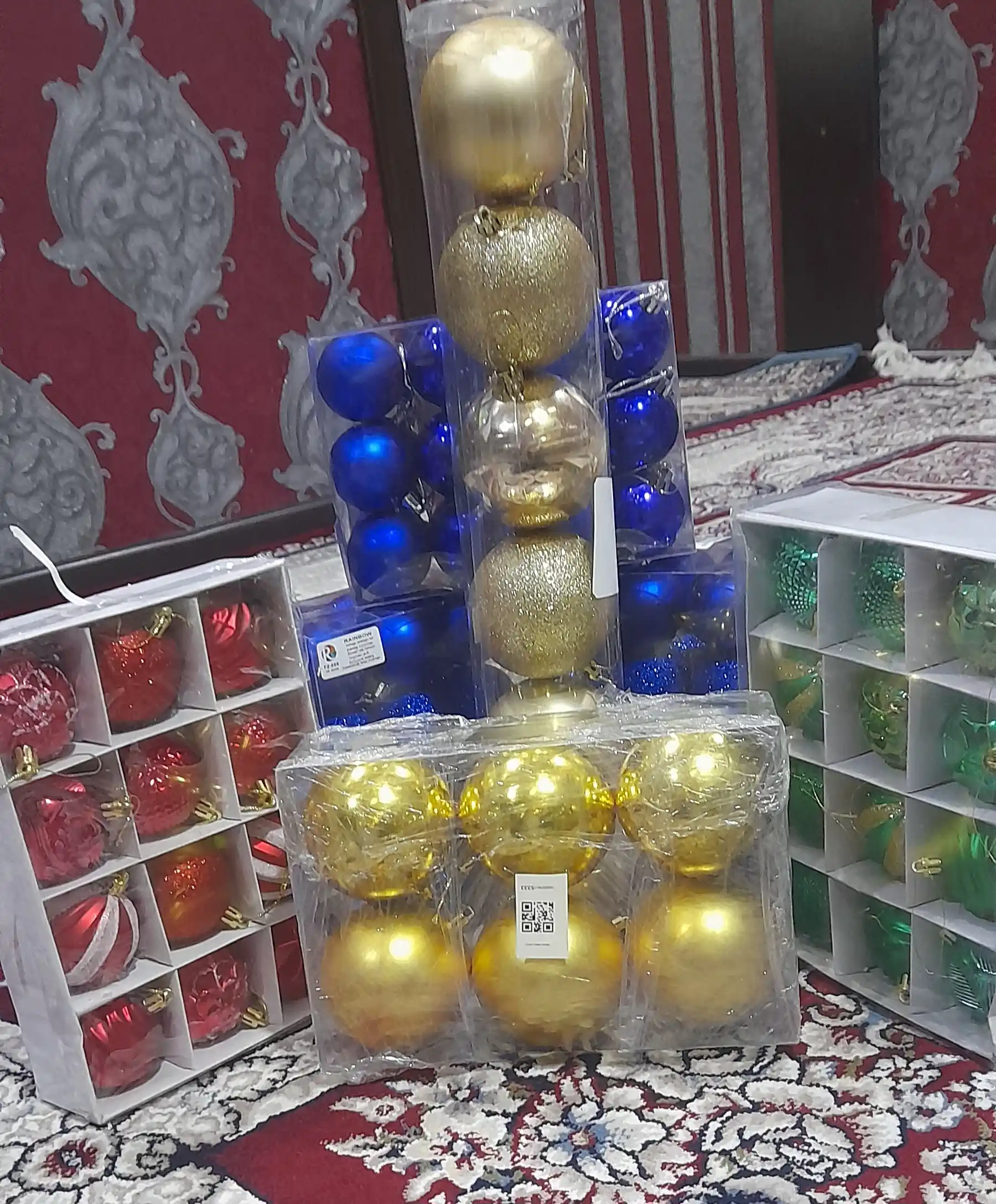 Набор новогодних игрушек, 12 штук