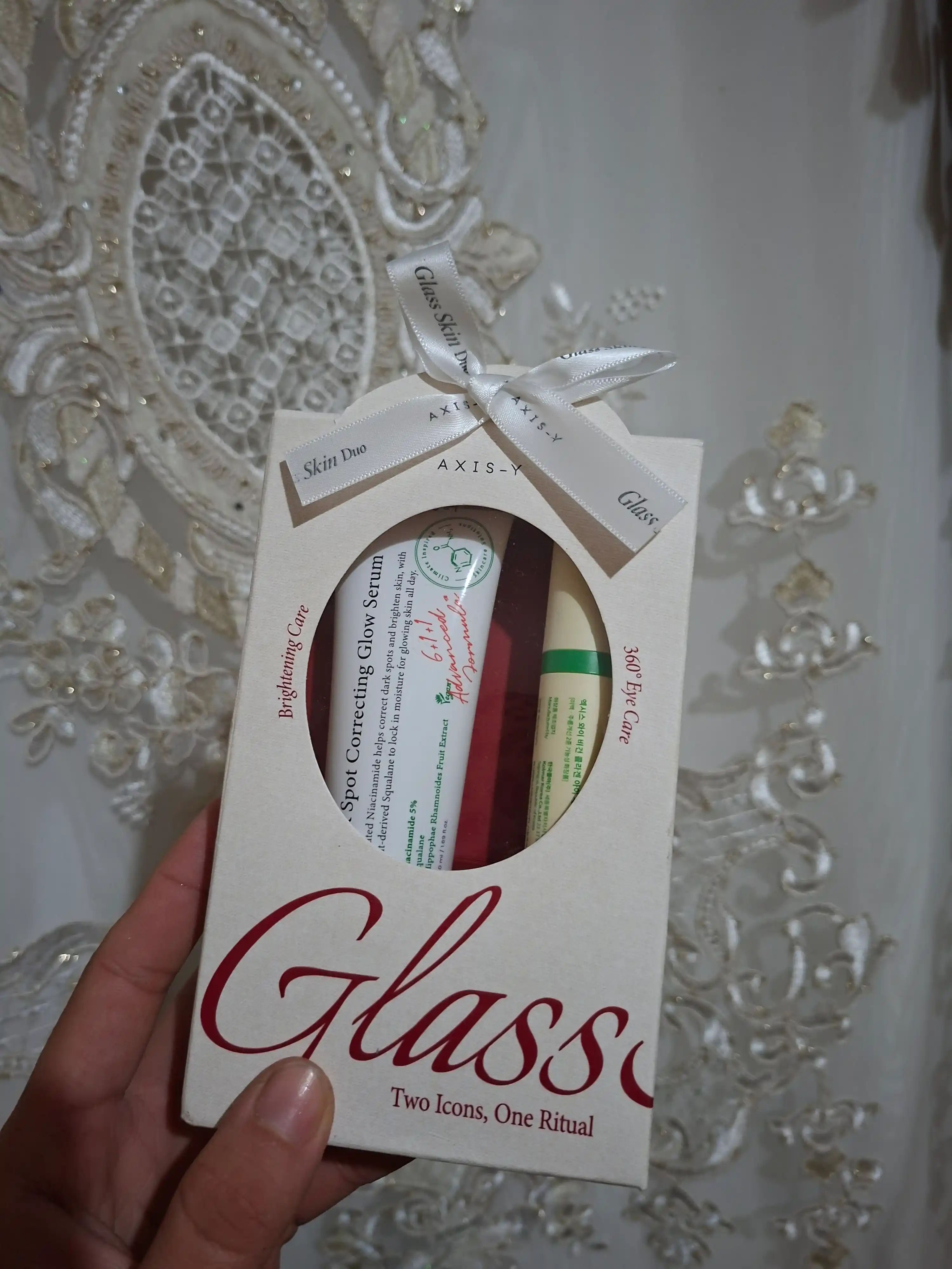 Yaltiruvchi va namlantiruvchi teri uchun AXIS-Y Glass Skin Duo