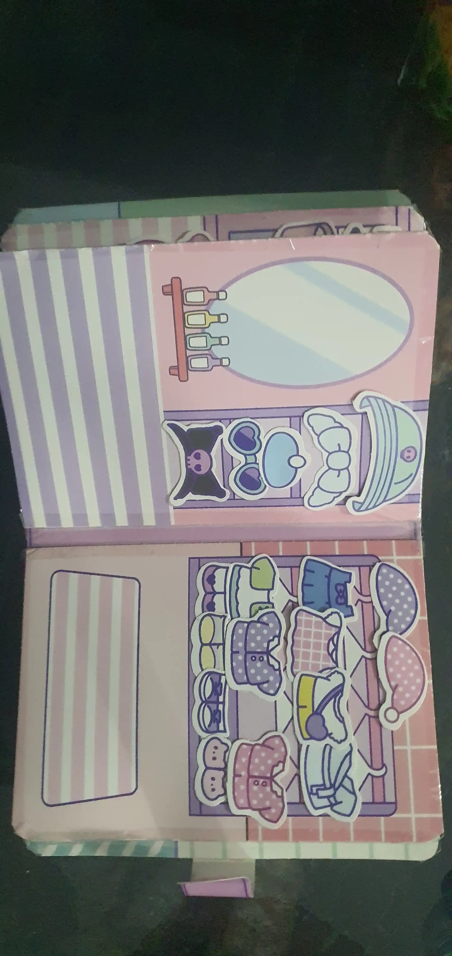 Kuromi и My Melody, книжка-игрушка, кукольный домик из бумаги, стикербук с наклейками