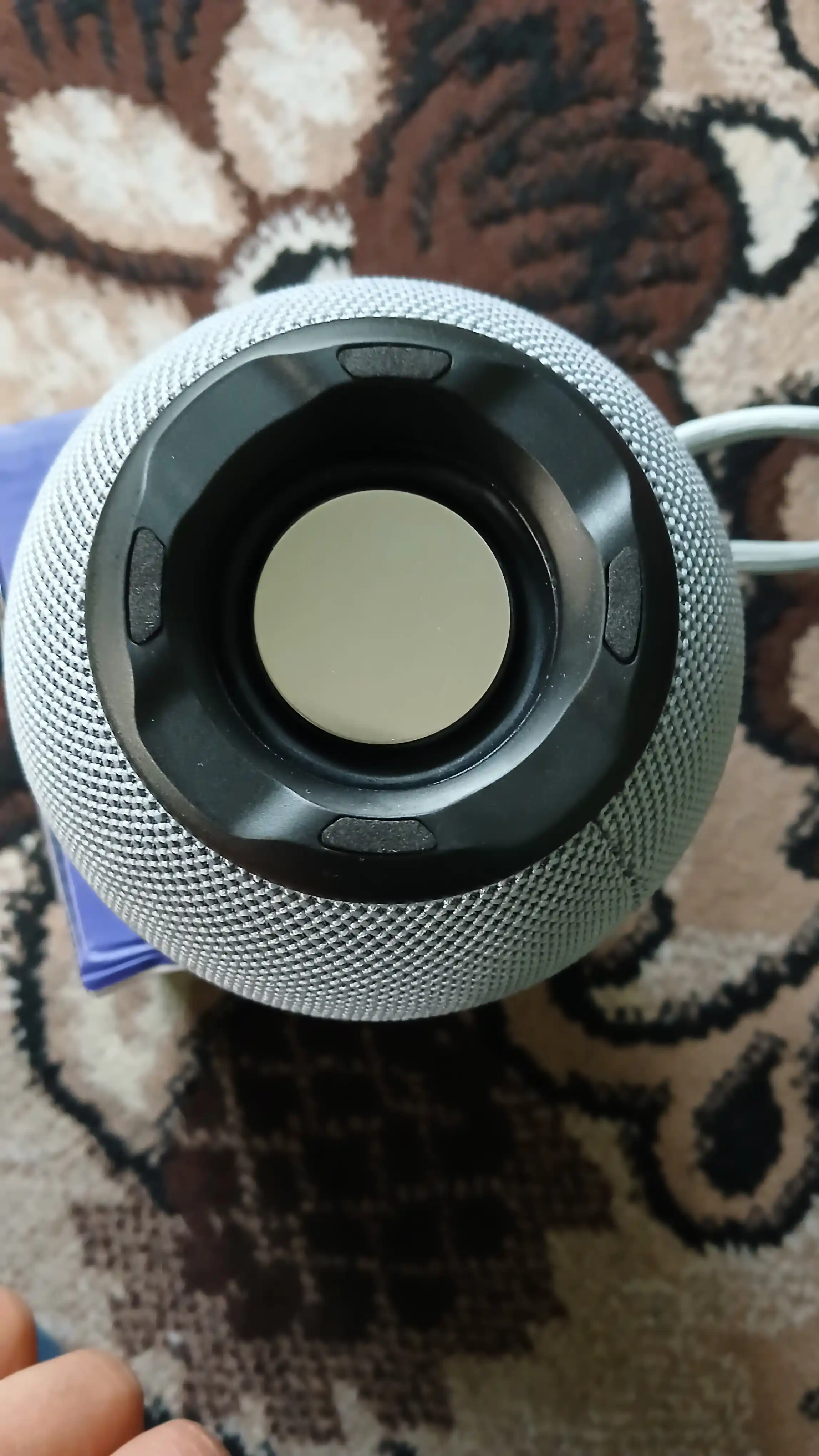 Bluetooth portativ kolonka  Kuchli ovoz, 5 soatgacha ishlaydi, TF/microSD