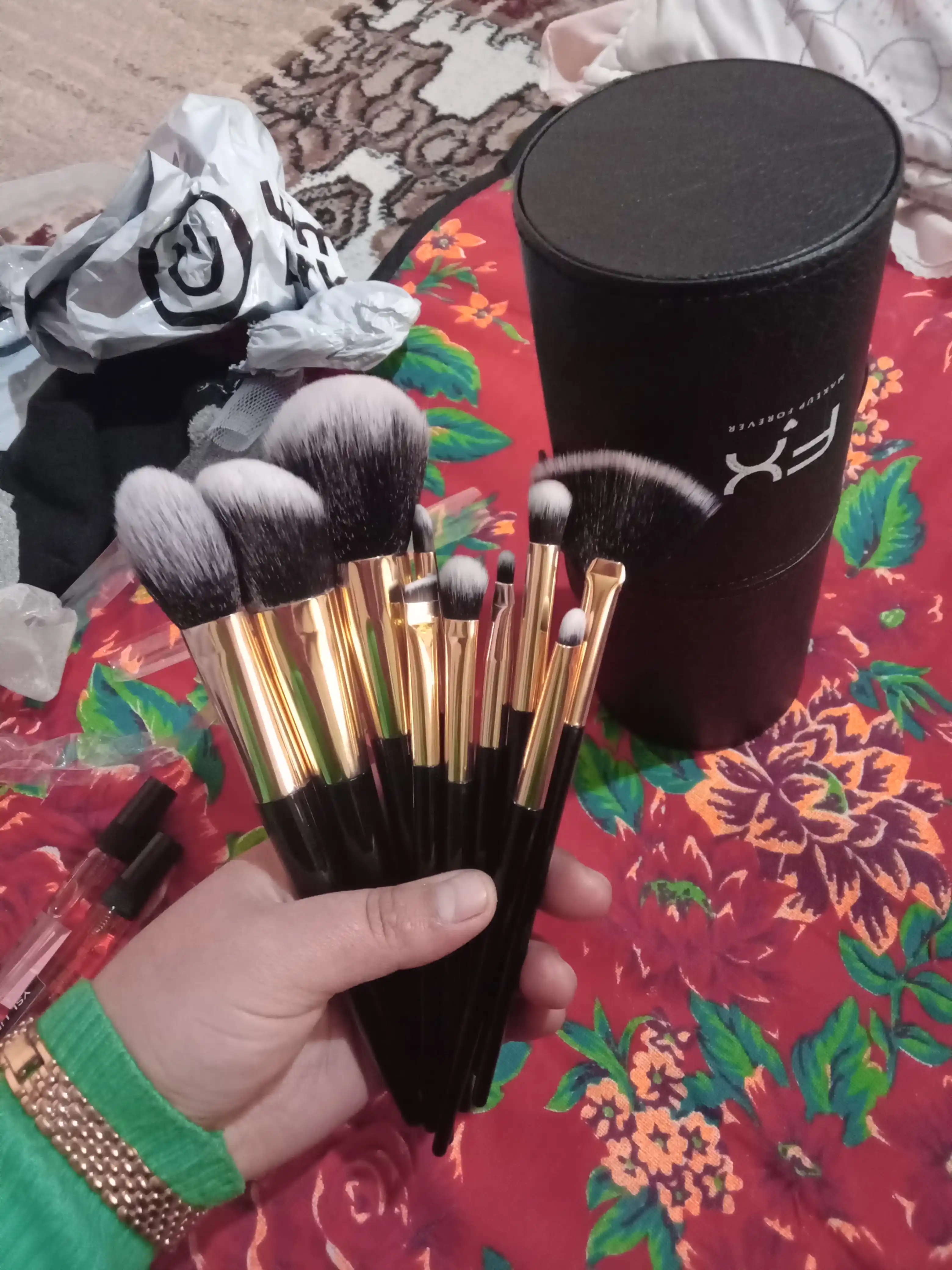 FX Make up foreverdan professional cho'tkalar to'plami, bitta qutida 10 dona