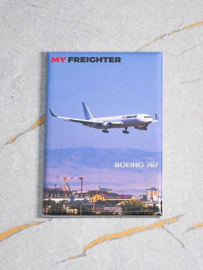 Фото магнит (авиасувенир), фото грузового самолёта Boeing 767 My Freighter, размер 8 x 5 см