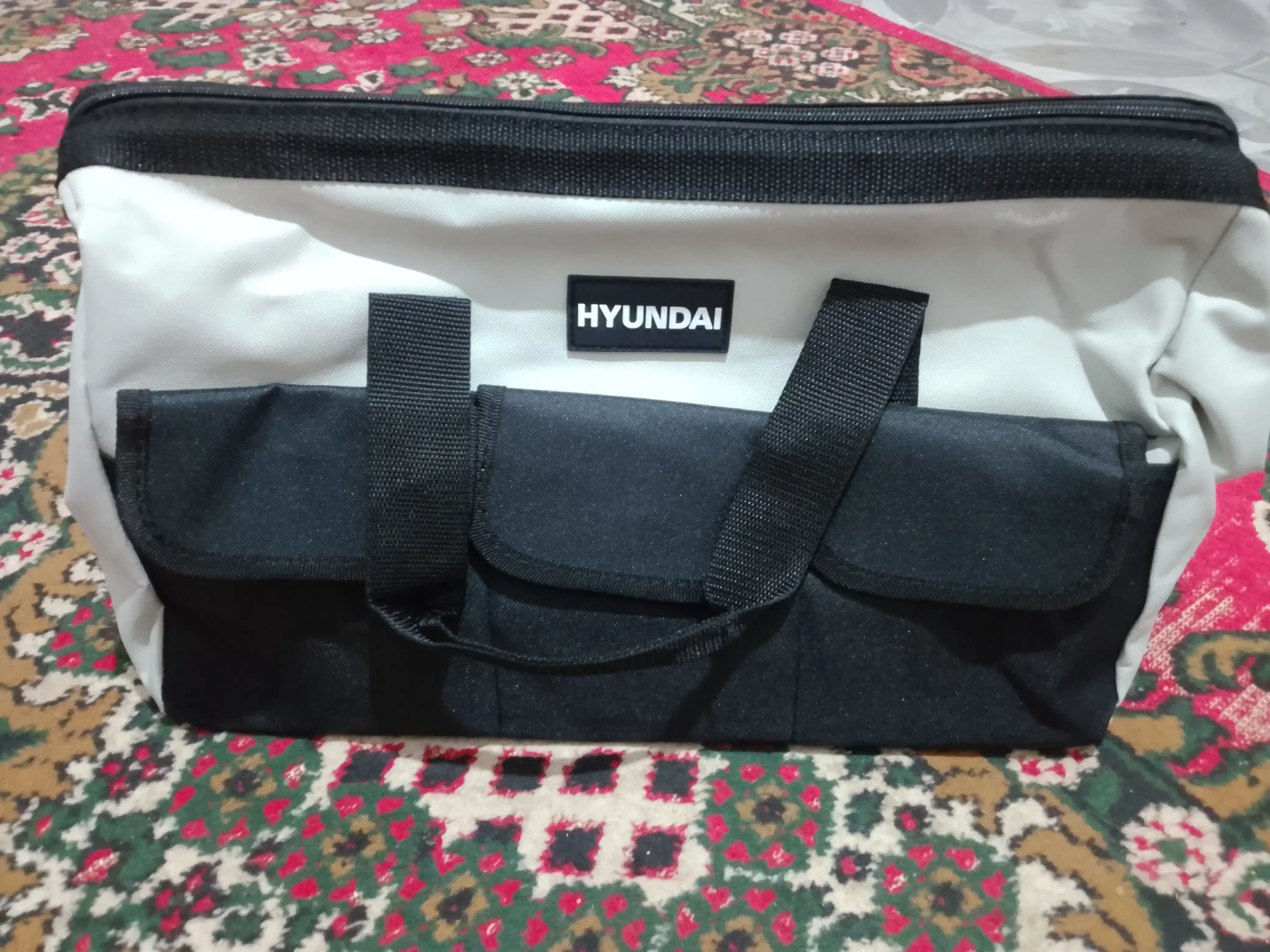 Asboblar sumkasi 20/18/16/14dyumli HYUNDAI
