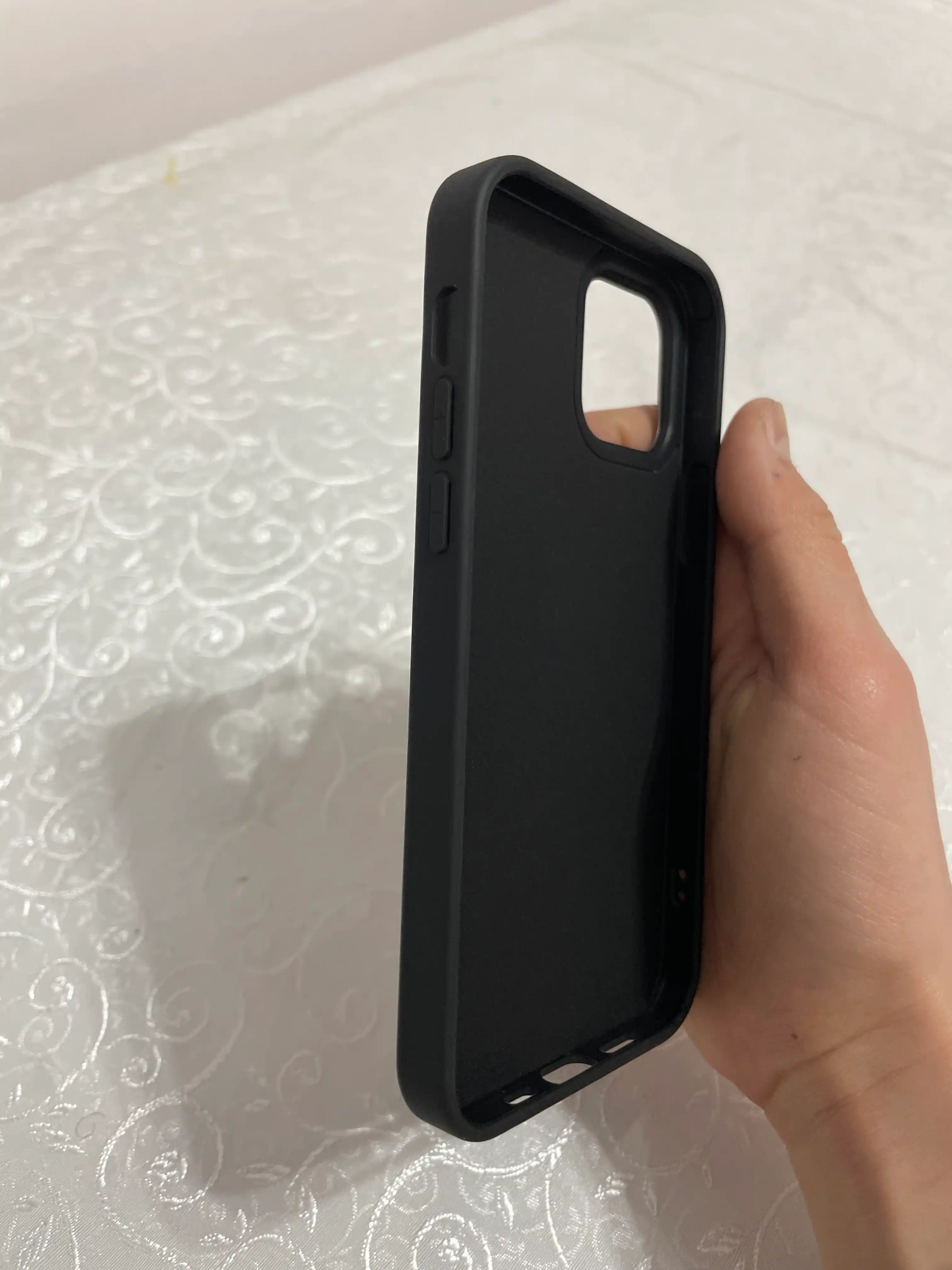 Чехол с плетёным узором для iPhone 11, 12, 13, 14, 15, 16, 16 Pro, 16 Pro Max