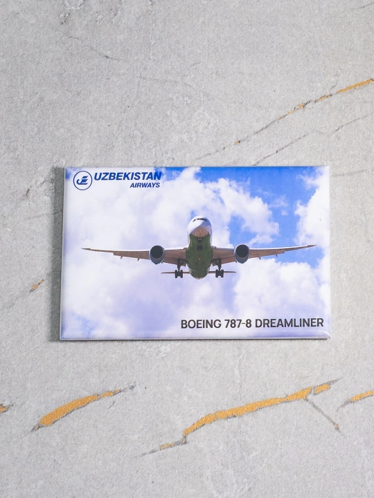 Фото магнит (авиасувенир), фото Boeing 787 Dreamliner Uzbekistan Airways, размер 8x5 см - 