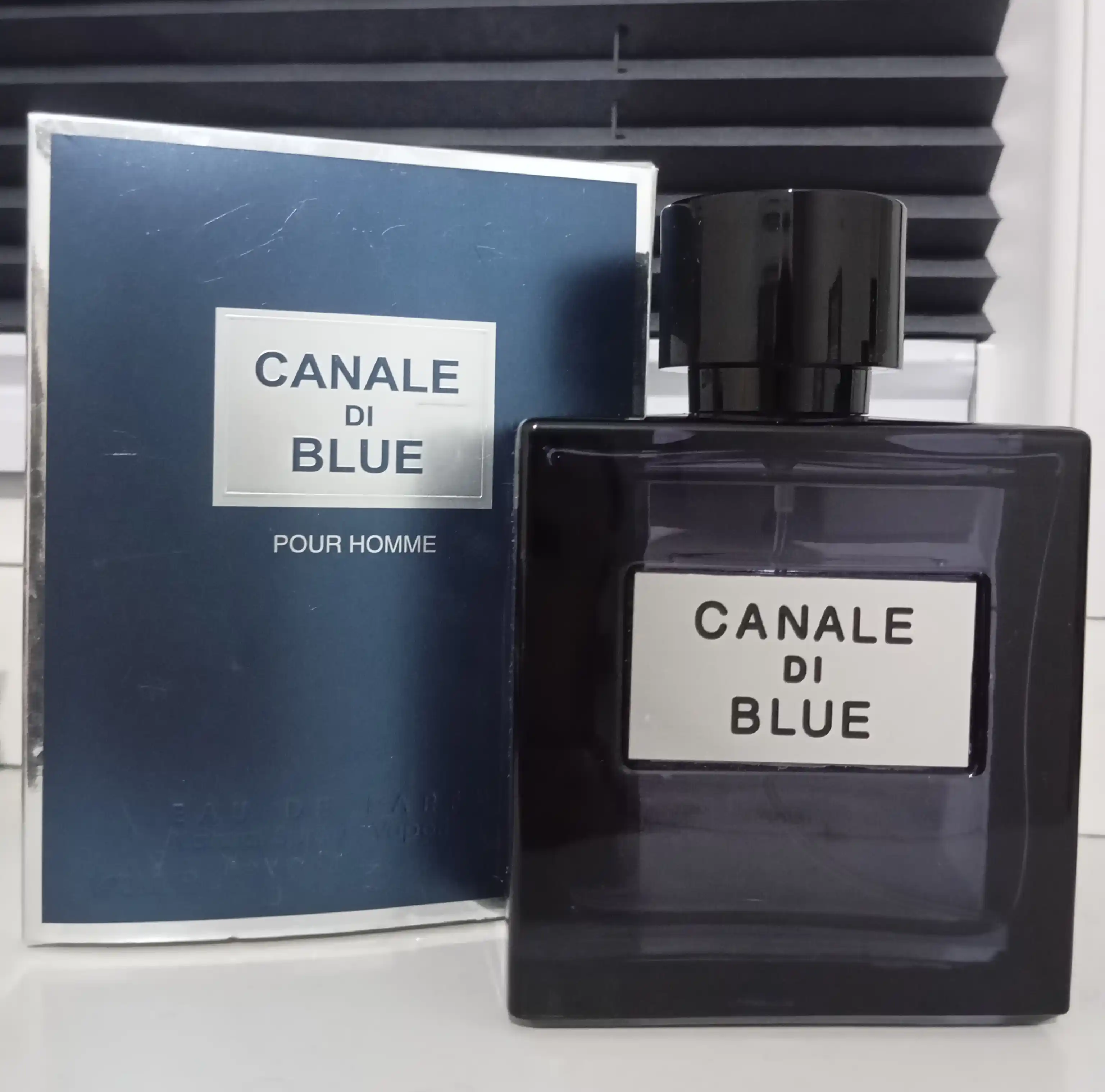Parfyumlangan suv Canale de bleu, 100 ml