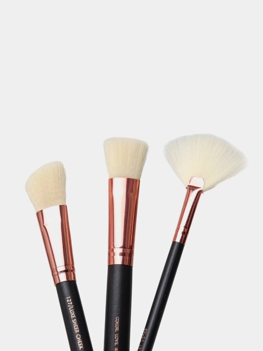 ZOEVA Professional Makiyaj Cho‘tkalari To‘plami, Kosmetichka bilan (To‘liq set)