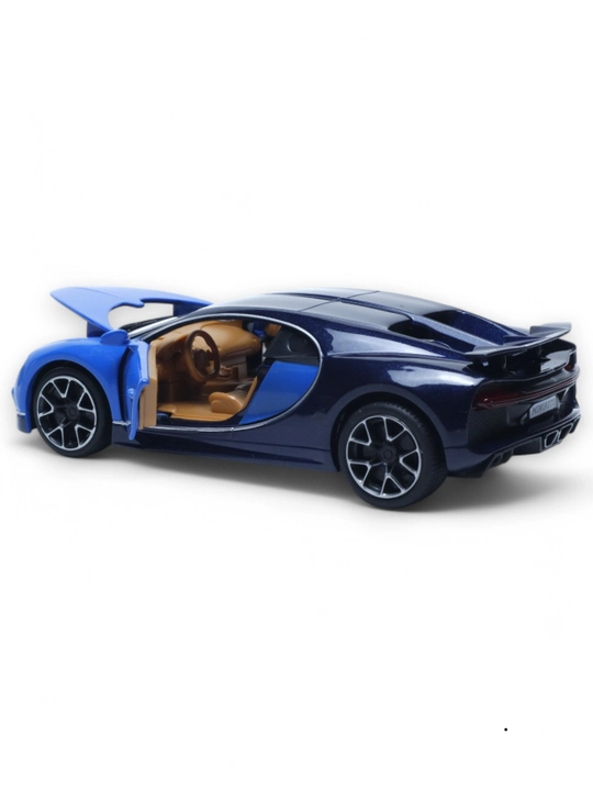 32501. BUGATTI CHIRON, коллекционный автомобиль, металлическая отделка, звук, свет,