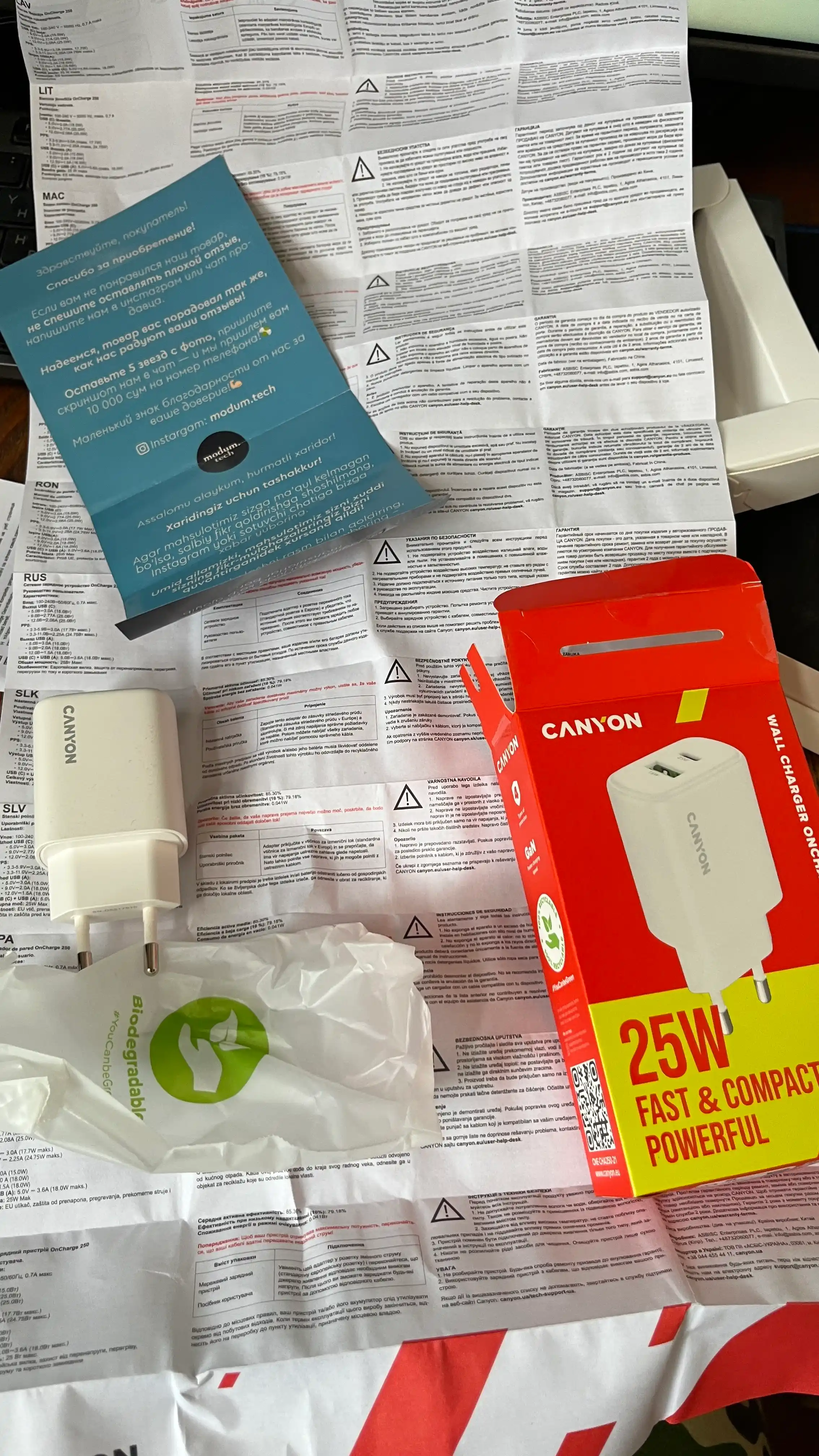 Iphone uchun universal zaryadlash qurilmasi, 20 Vt adapter, ikkita type-c va USB-A portli