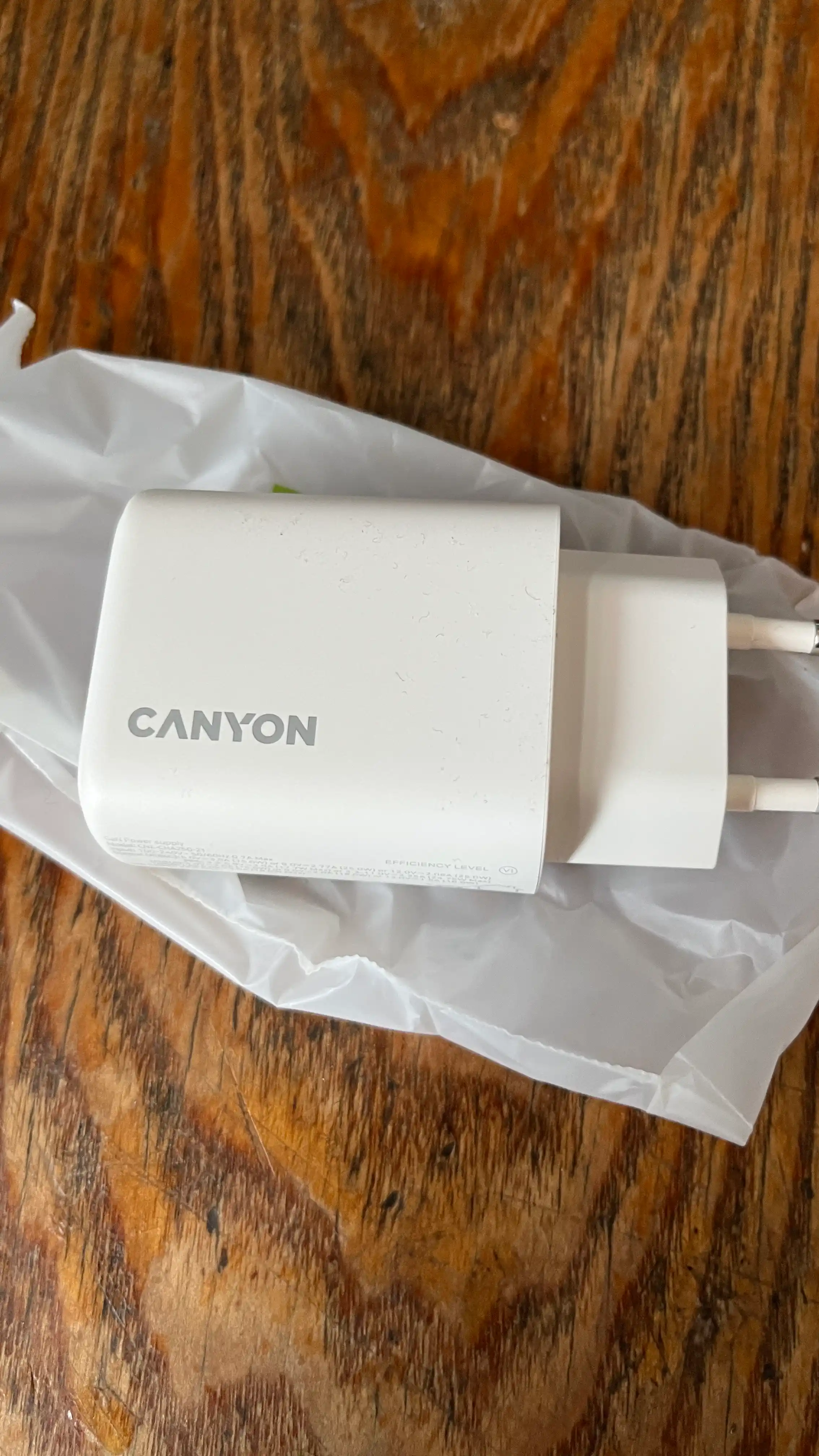 Iphone uchun universal zaryadlash qurilmasi, 20 Vt adapter, ikkita type-c va USB-A portli