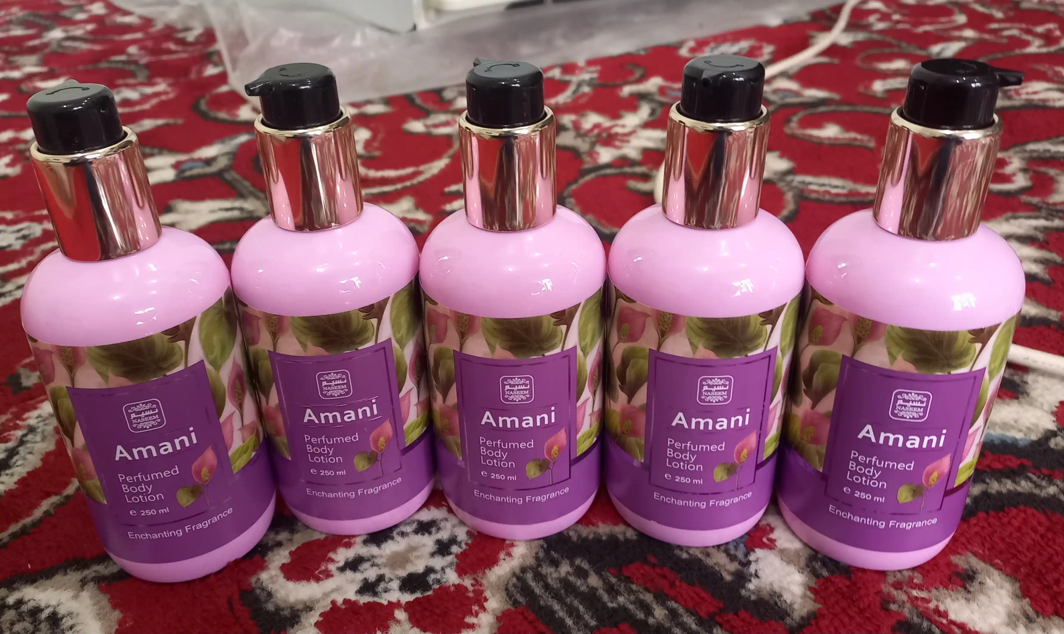 Lamsa / Bushra / Sadaat / Amani / Dana / Musk Bushra tana uchun xushbo‘y losyon, 250 ml