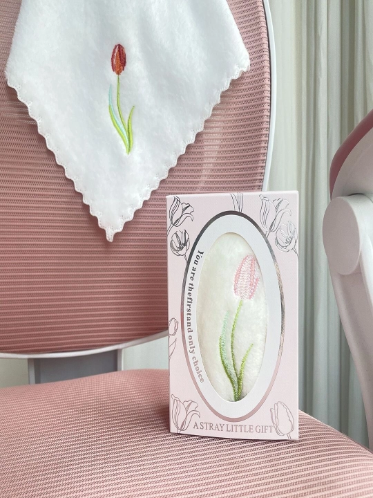 Кухонное полотенце с вышивкой в подарочной упаковке, размер 35×35 см