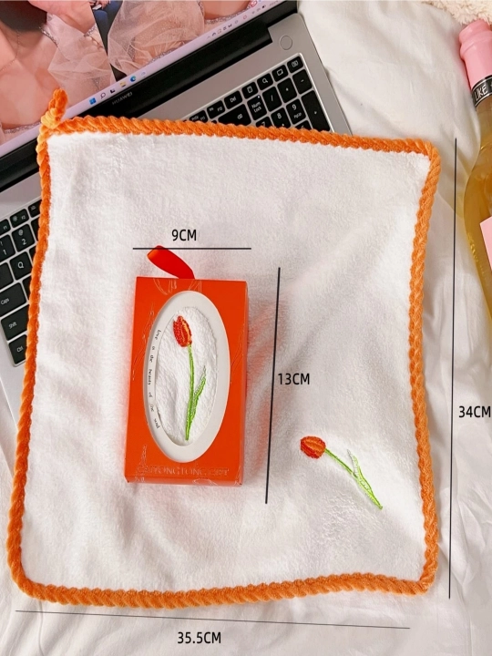 Кухонное полотенце с вышивкой в подарочной упаковке, размер 35×35 см